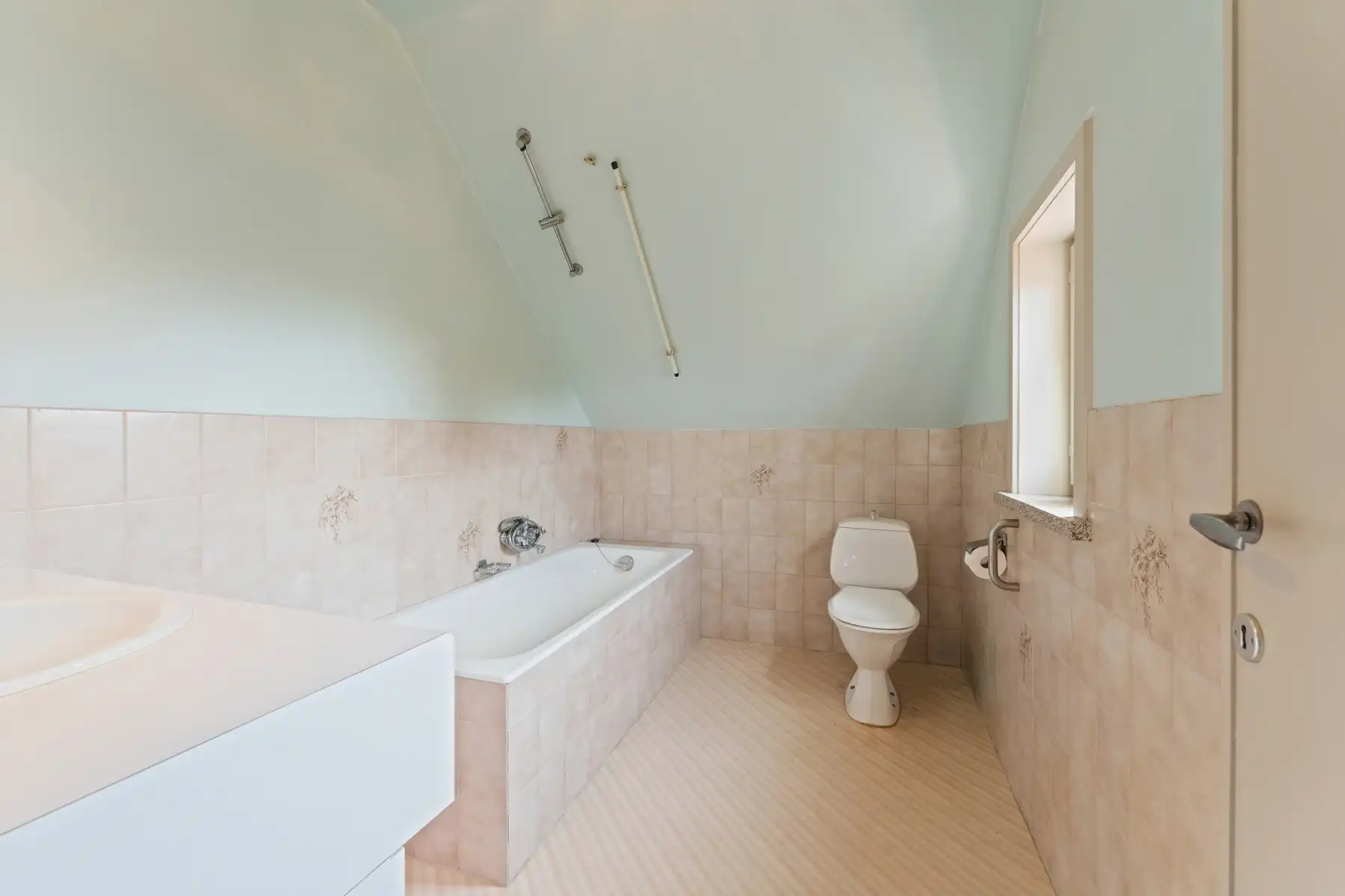 Gezellige woning met potentieel op 985 m² foto 13