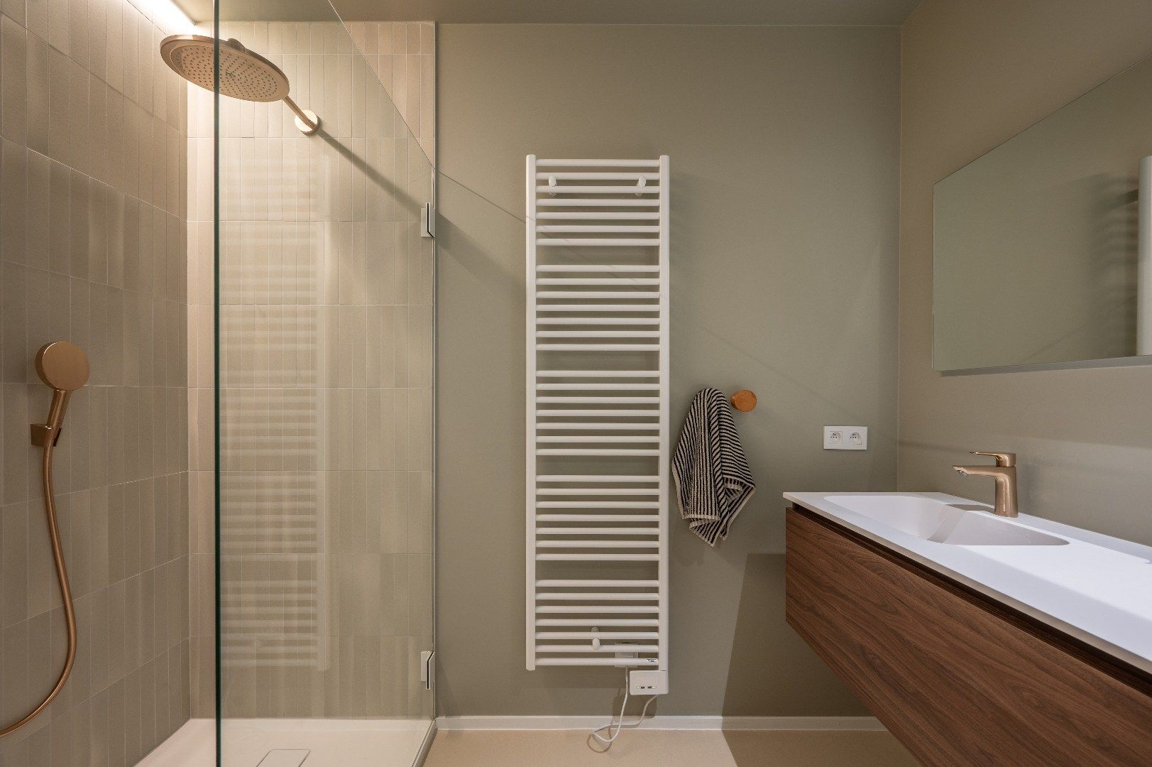 Stijlvol nieuwbouwappartement in de Paul Parmentierlaan foto 14