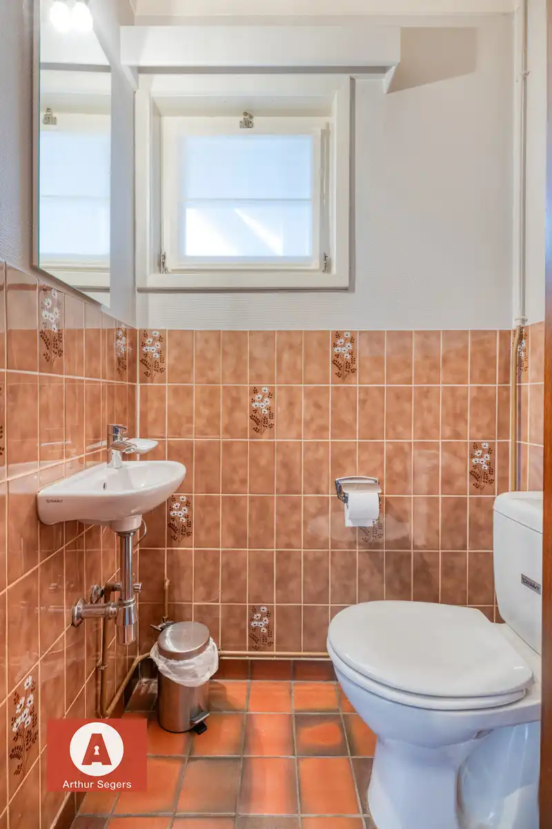 Instapklare halfopen woning met atelier in Opstal foto 6