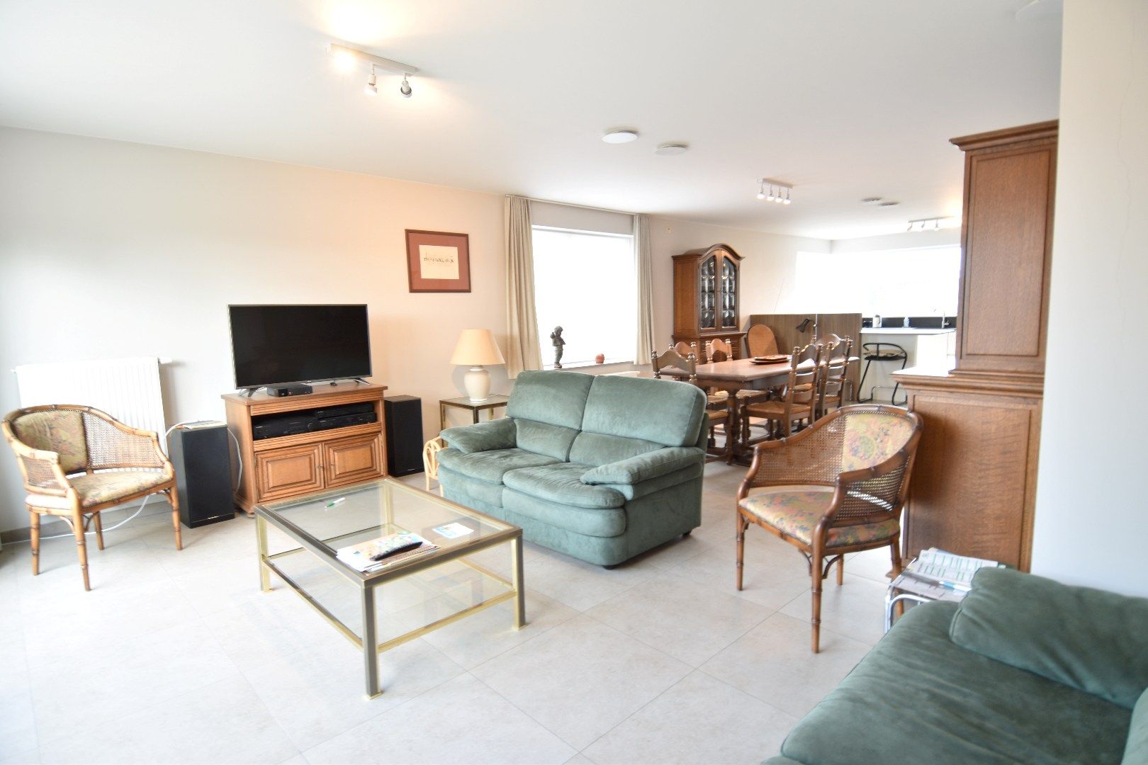 Ruim duplex appartement met terras en 3 slaapkamers in Gullegem foto 2