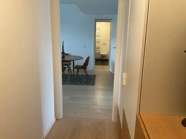 TE HUUR – Prachtig 2-slaapkamerappartement met ruim terras in Oudergem, nabij Brussel foto 12