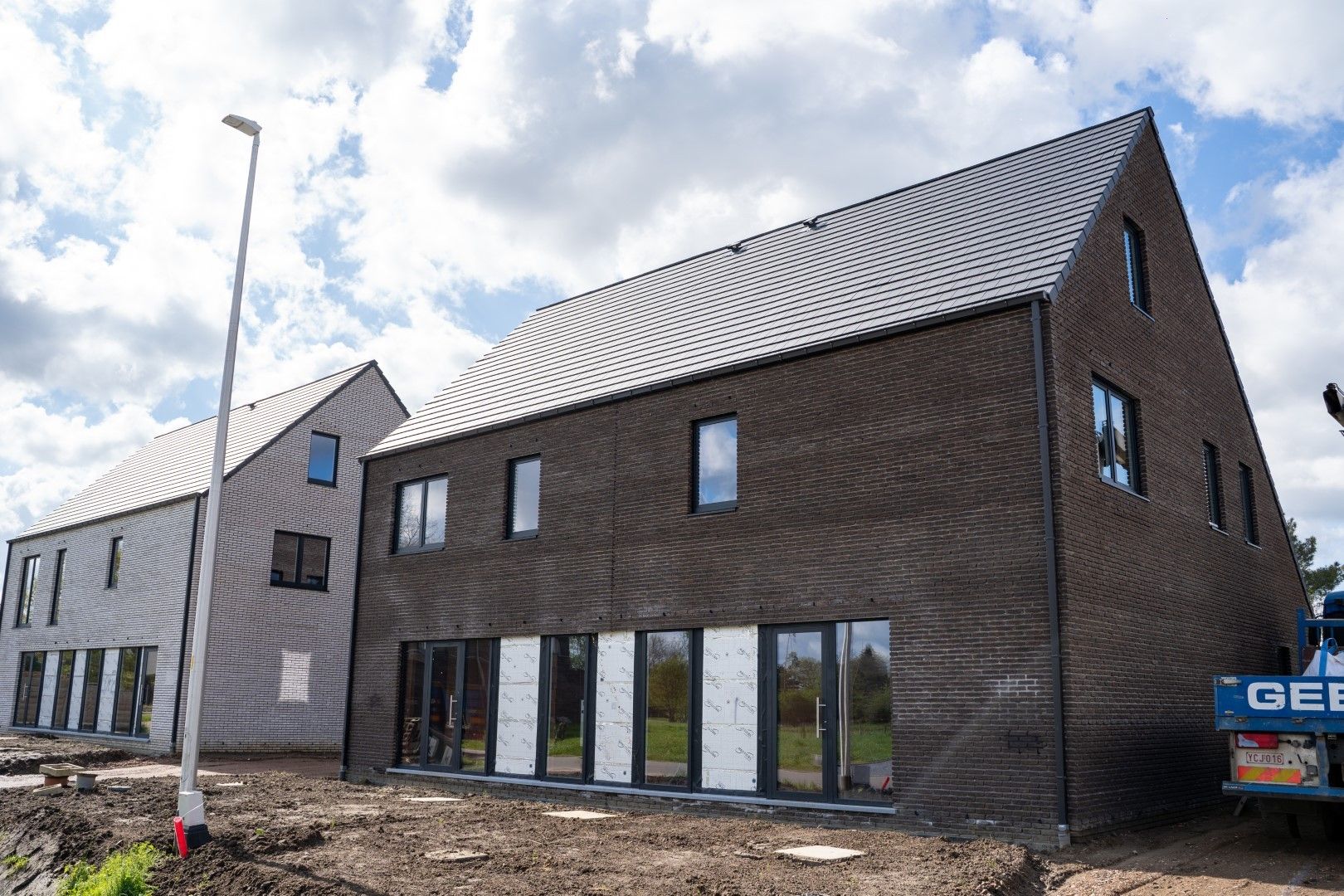 Energiezuinige halfopen bebouwing met prachtig zicht foto 4