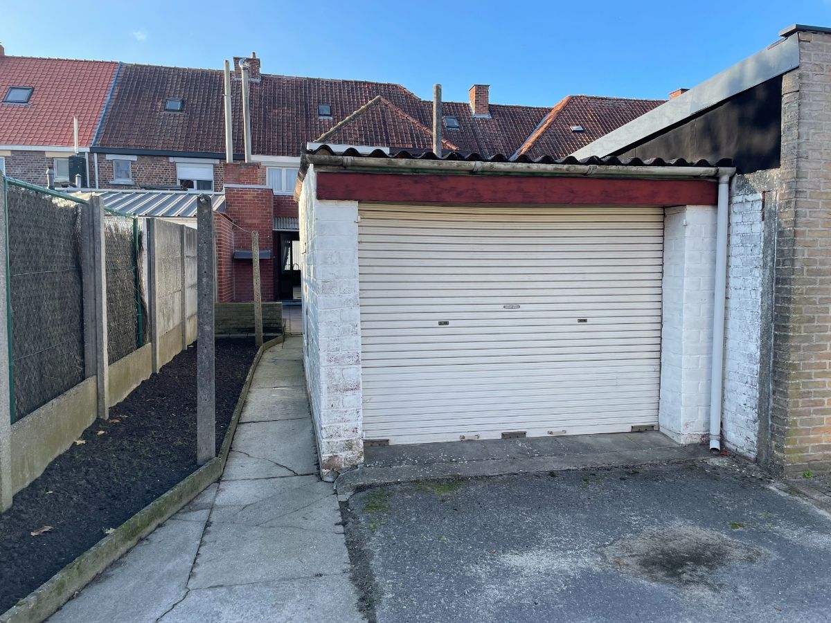RIJWONING + stadstuin & garage foto 34