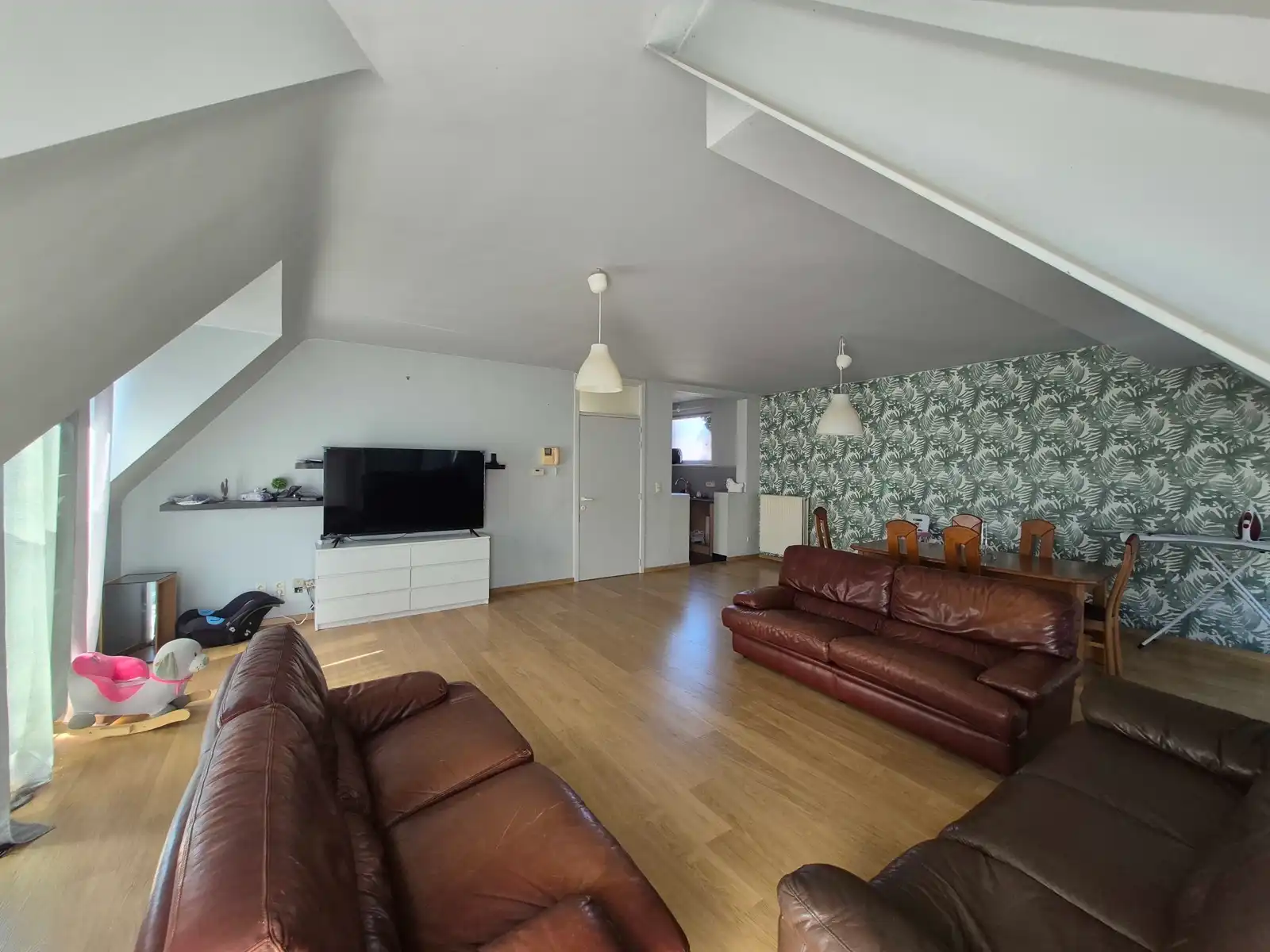 Comfortabel 2-slaapkamer appartement met veel ruimte foto 3