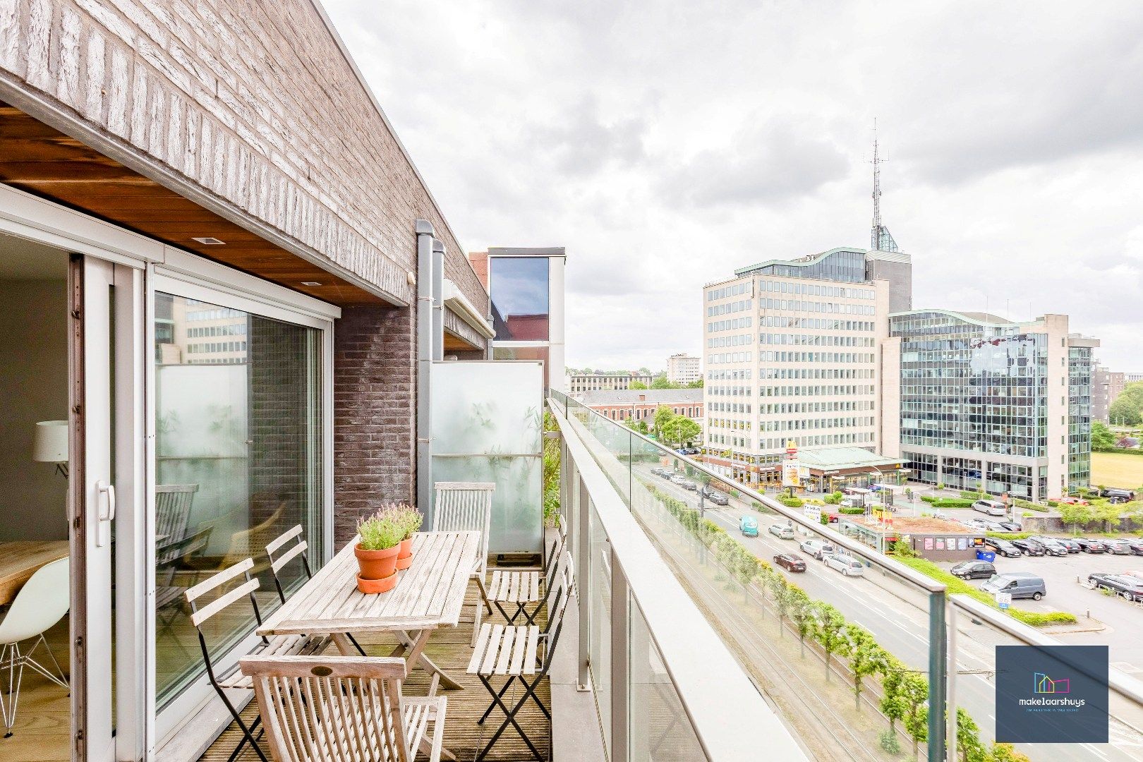 Schitterend dakapp. met 2-slp. terras en garage  foto 21