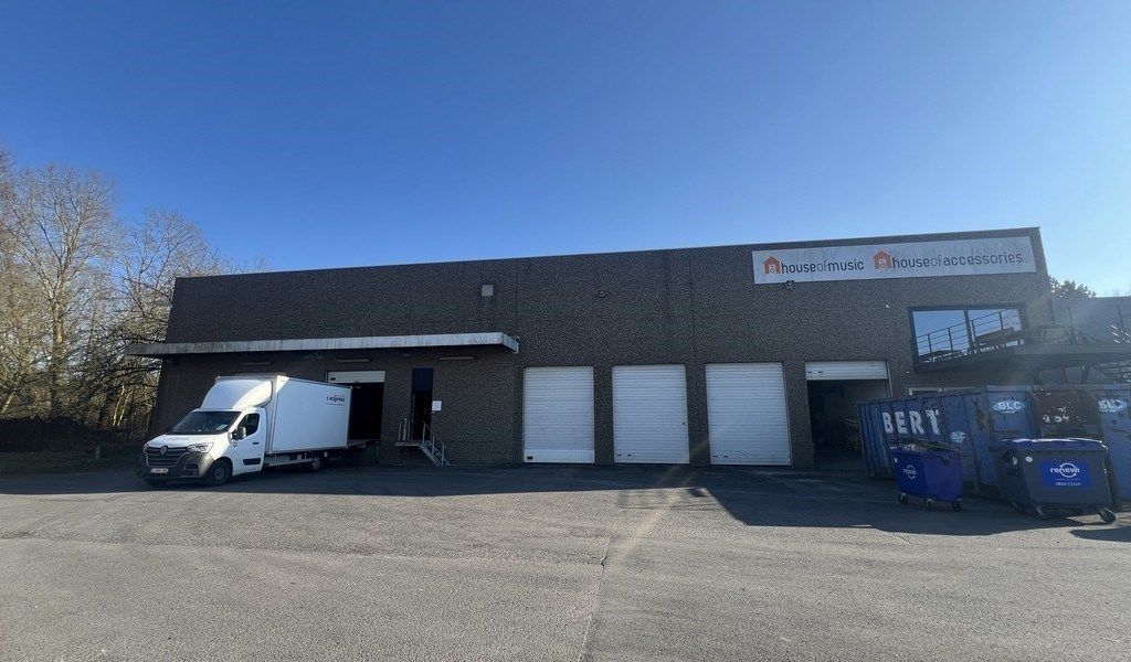 Bedrijfsgebouw met uitbreidingsmogelijkheden te koop in Ronse foto 2
