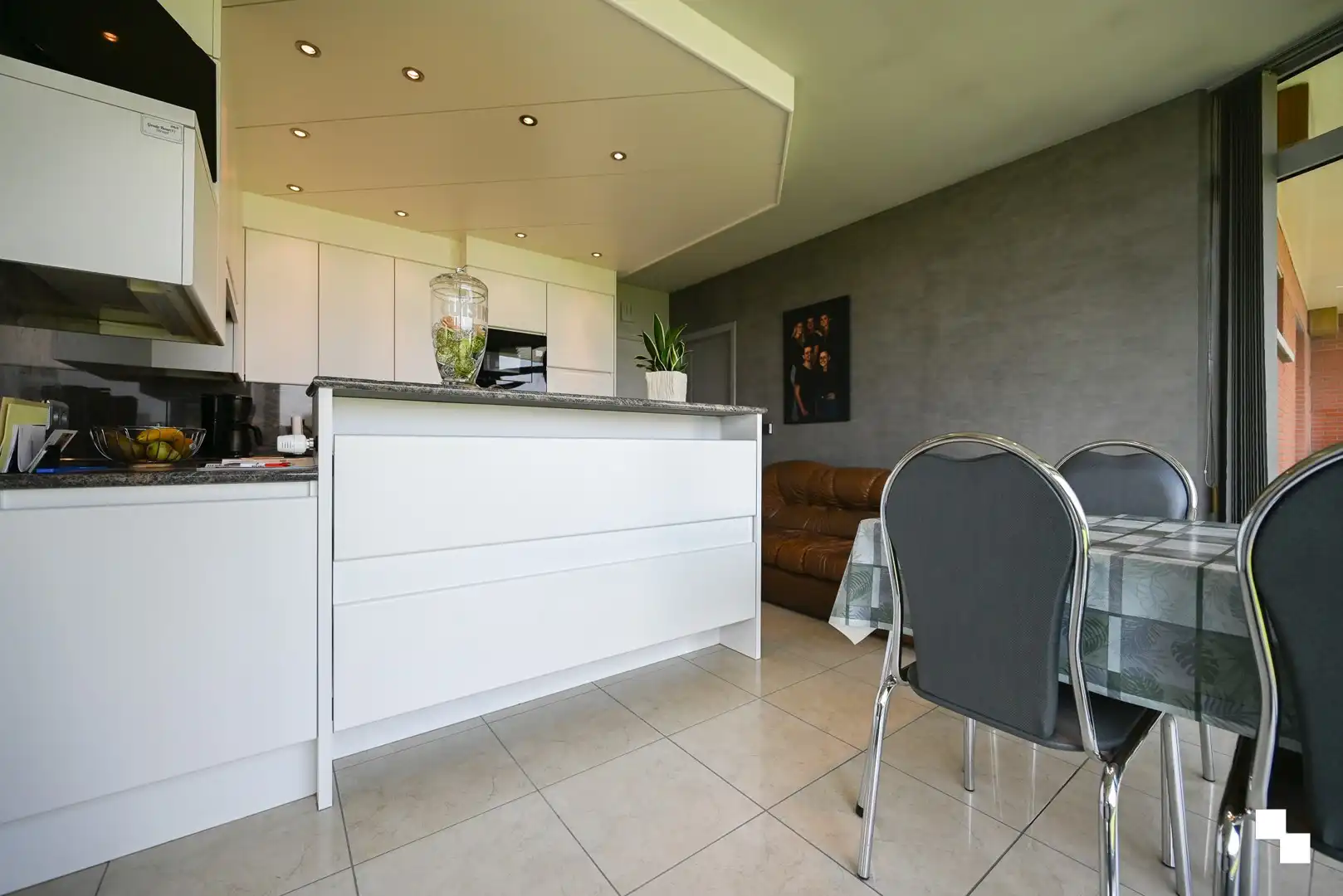 Vrijstaande woning met een heerlijk landelijke ligging te Ingelmunster foto 11