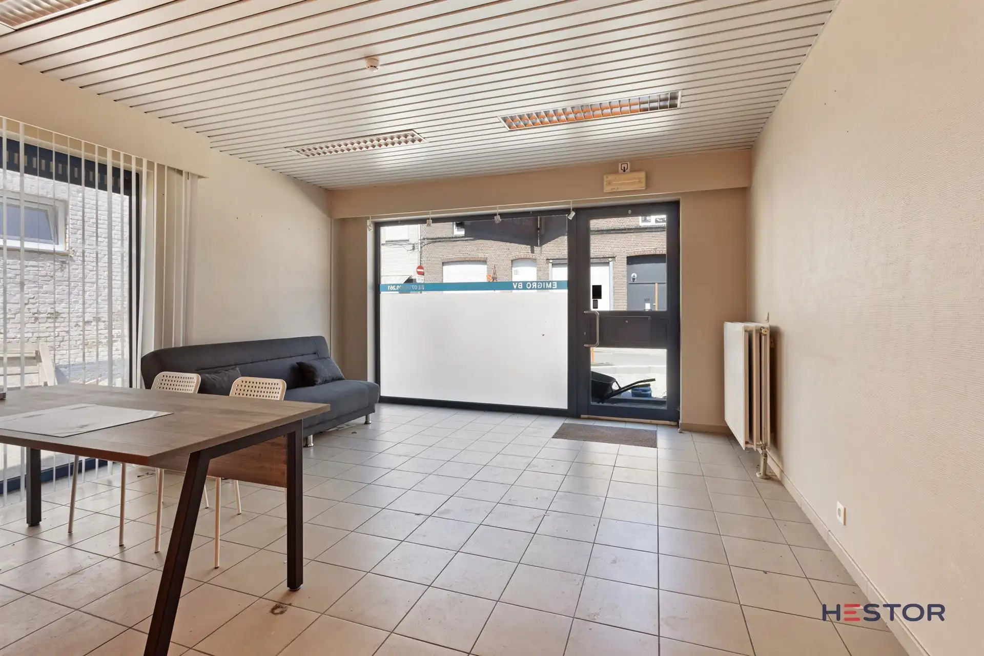 Moderne handelsruimte in het centrum van Zele foto 2