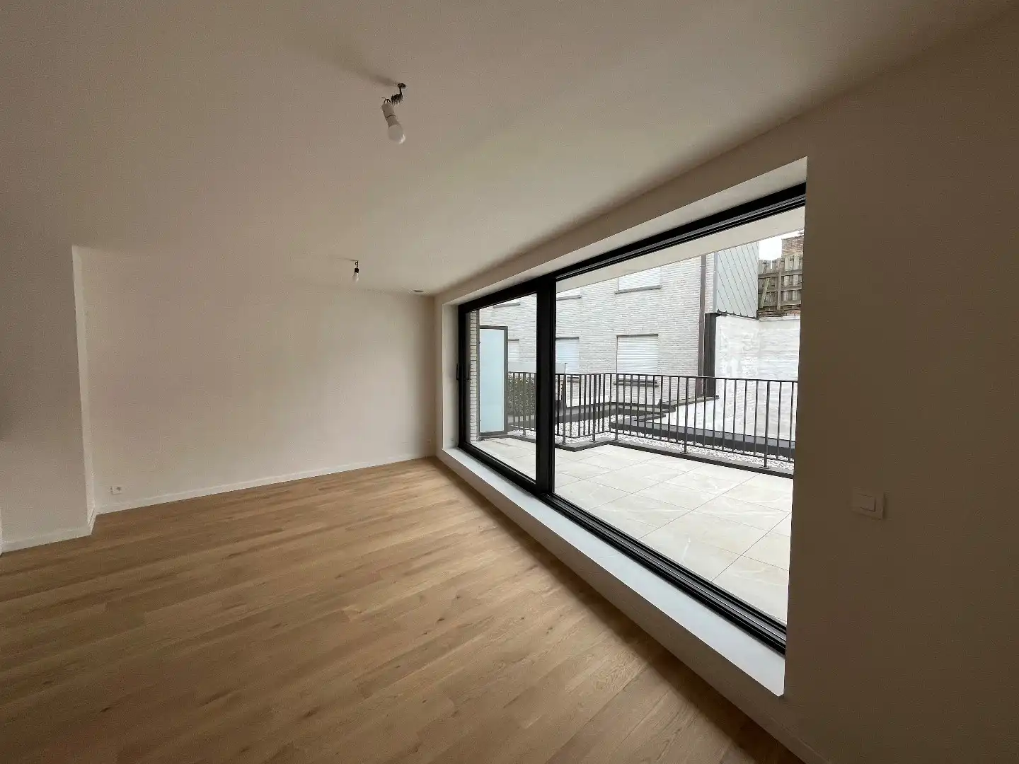 Nieuwbouwappartement nabij het strand foto 6