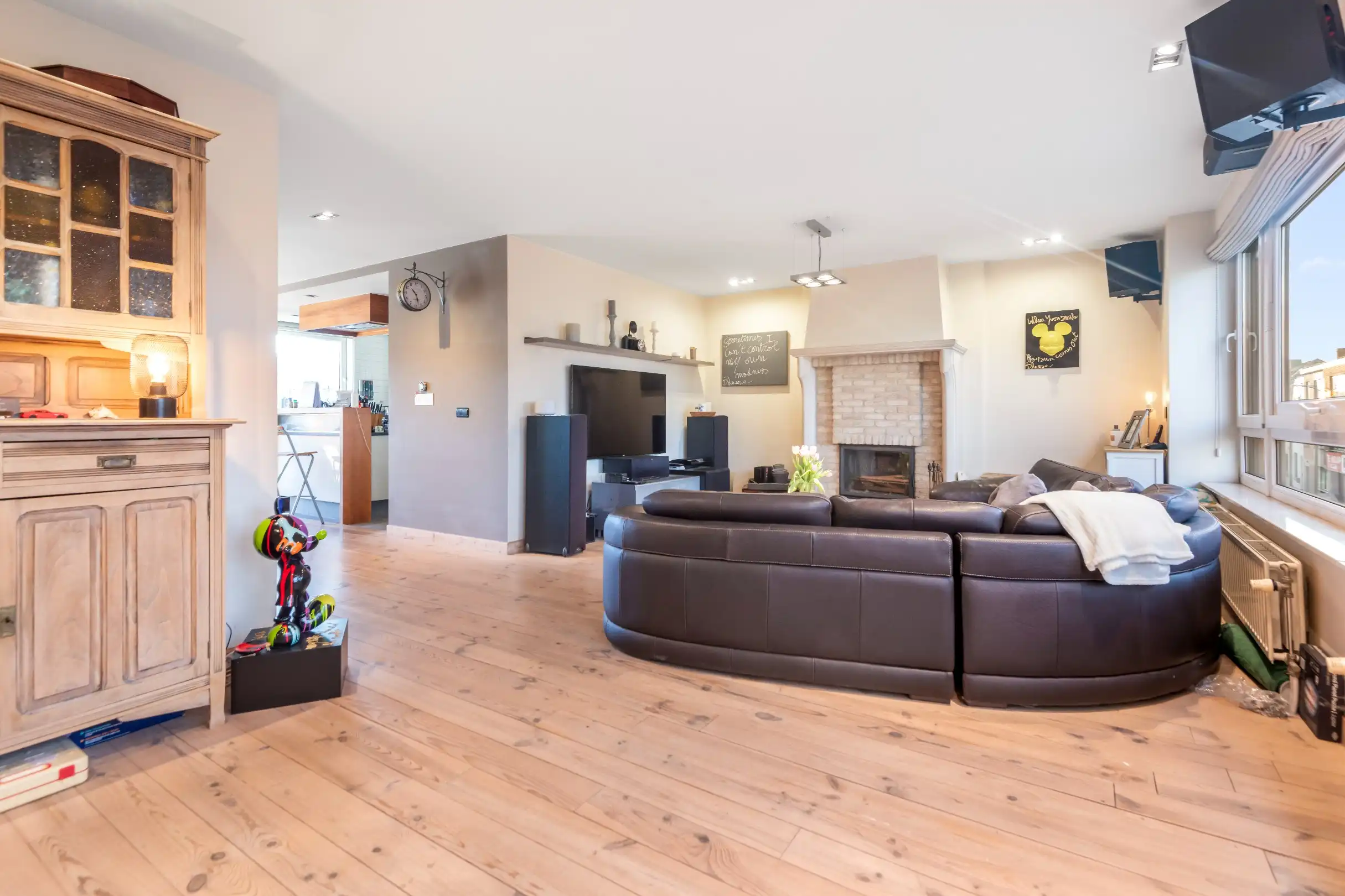 Ruime Bel-étage woning gelegen in het centrum van Knokke met garage/loods van 135m² foto 10