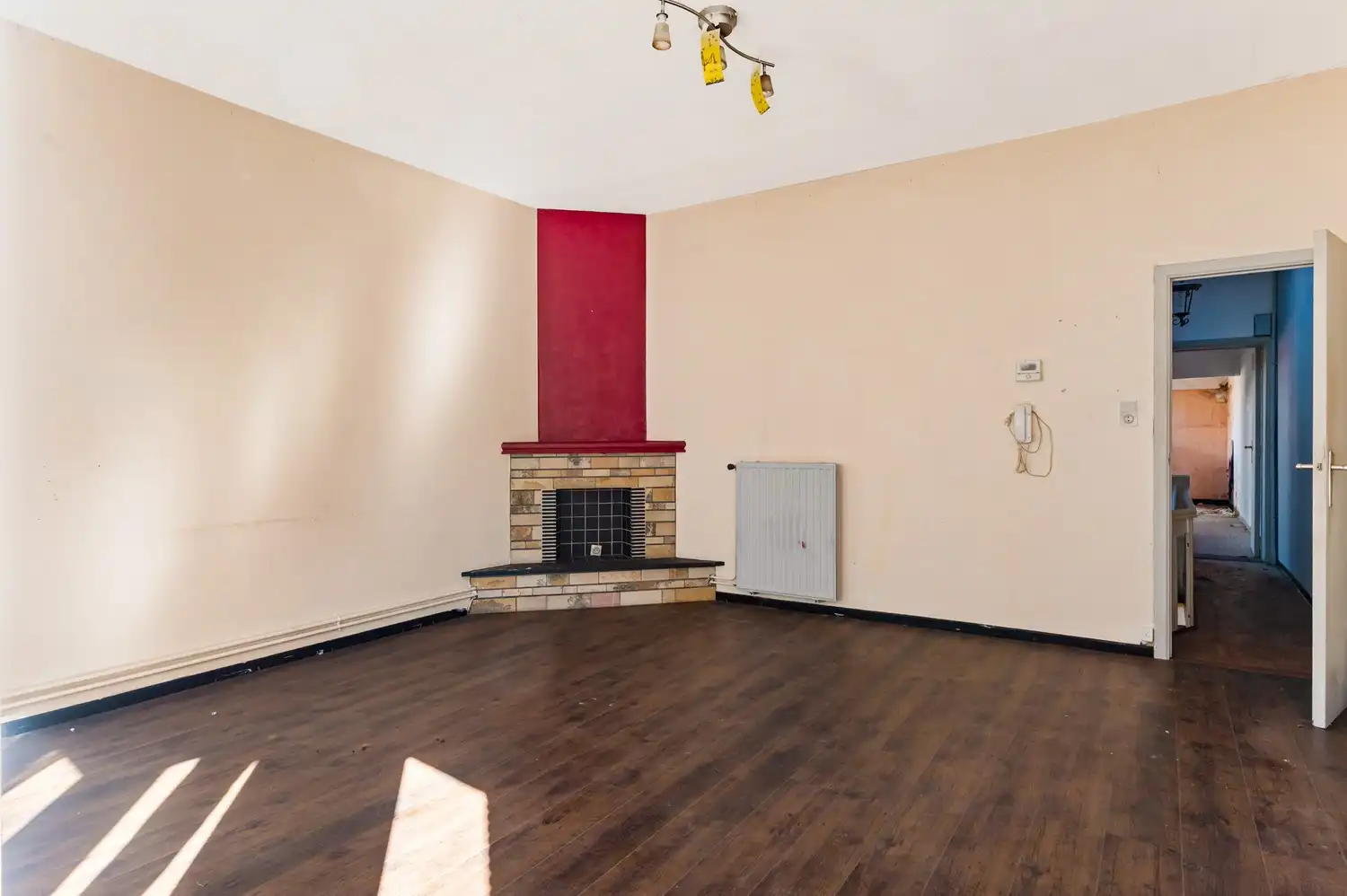 Handelsgelijkvloers met bovenliggend appartement in het centrum van Wommelgem! foto 13