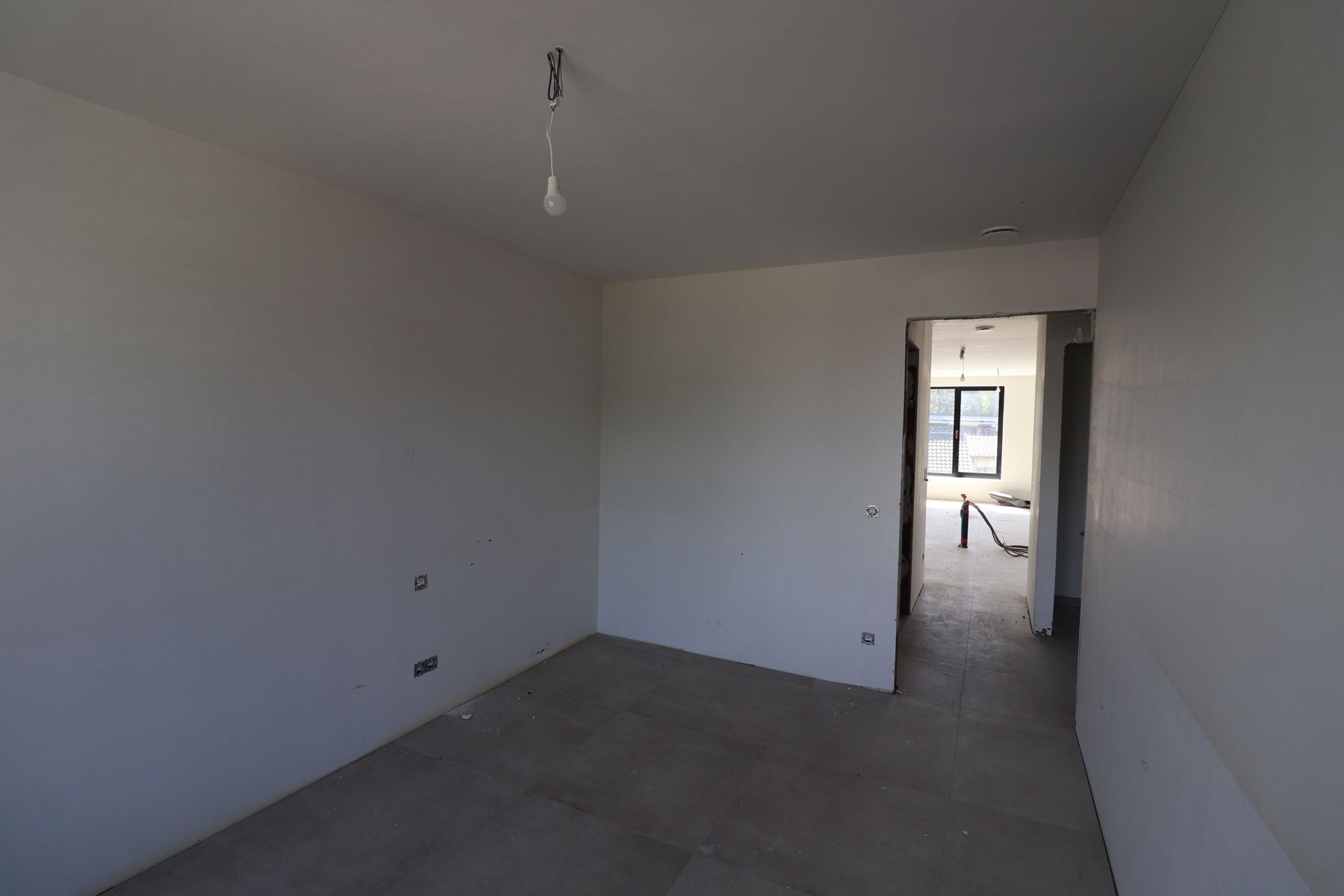 Nieuwbouw appartement op de 2de verdieping van 95,50m² met 2 slaapkamers en terras. foto 12