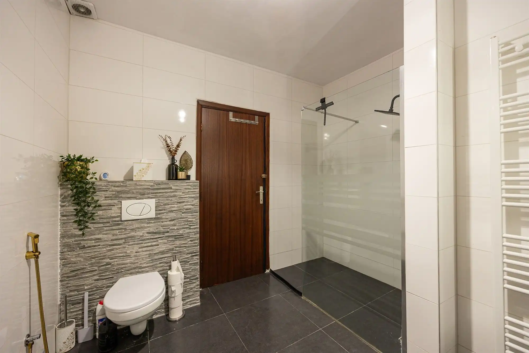 Ruime woning met 4 à 5 slpk., tuin en terras  foto 15