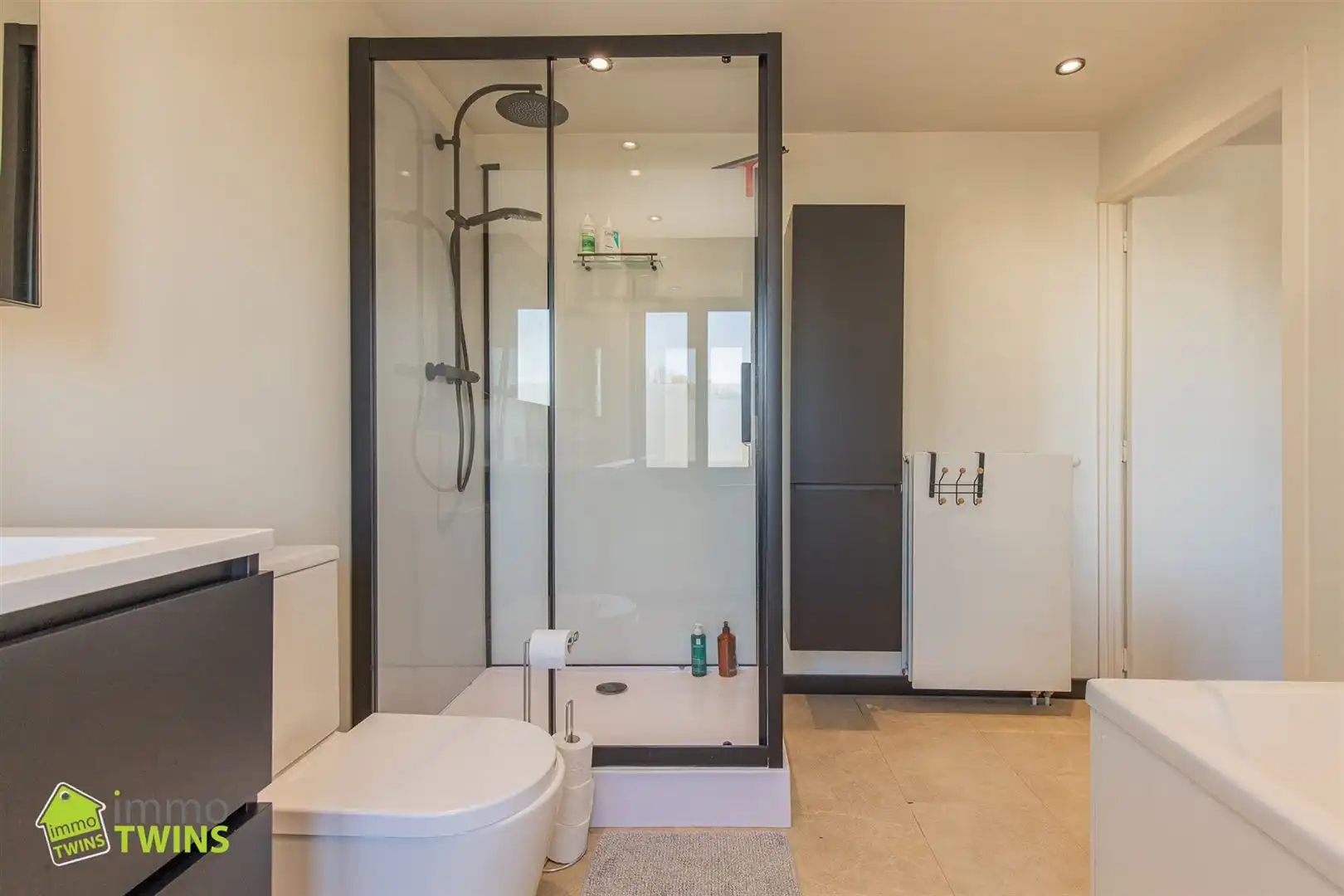 Instapklare woning met 3 slps foto 12