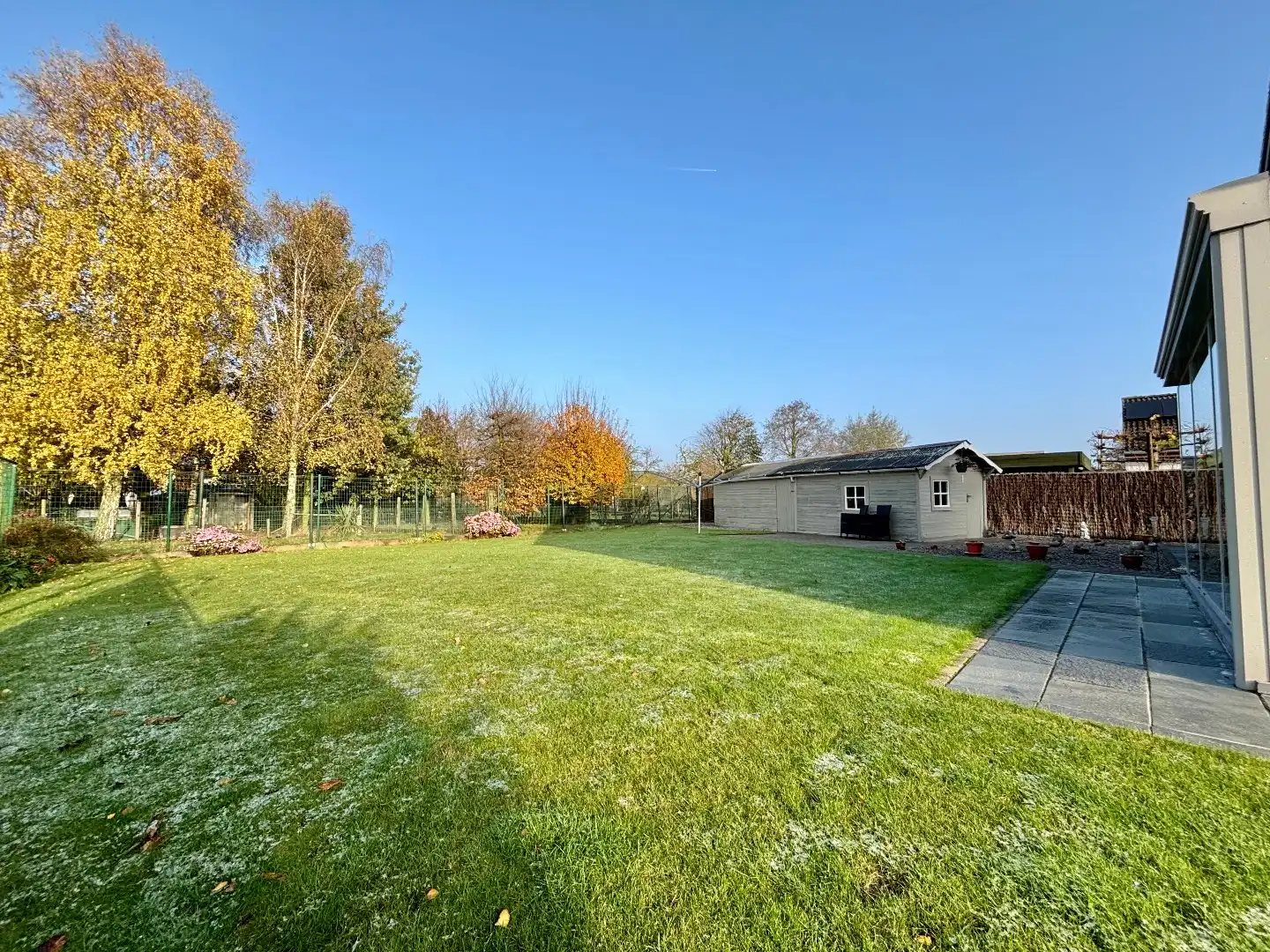 ALLEENSTAANDE VILLA OP 700M² IN EEN RUSTIGE WIJK MET 4SLPKS, GARAGE VOOR 2 WAGENS EN RUIME TUIN  foto 5
