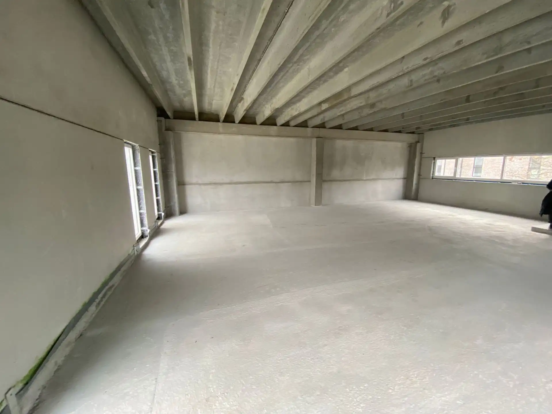 Magazijn te huur foto 10