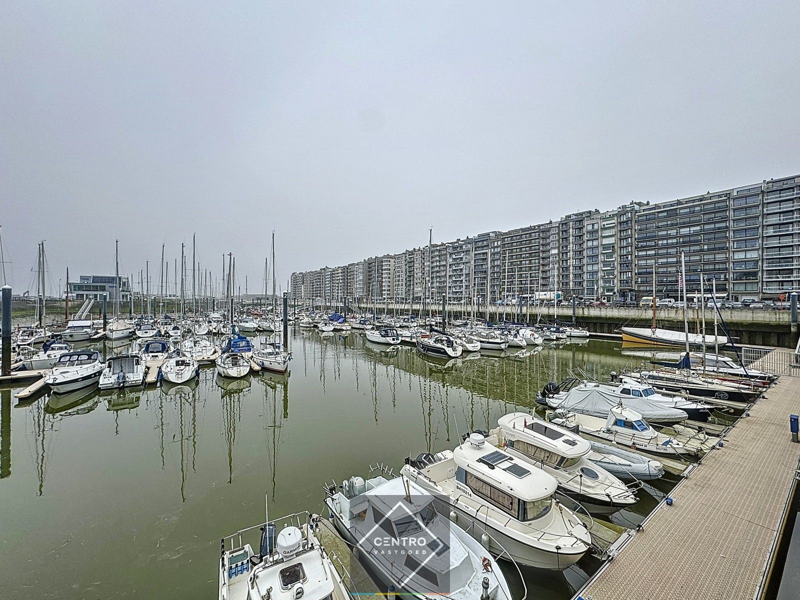 Betaalbaar appartement met 2 slpks aan de Jachthaven! foto {{pictureIndex}}