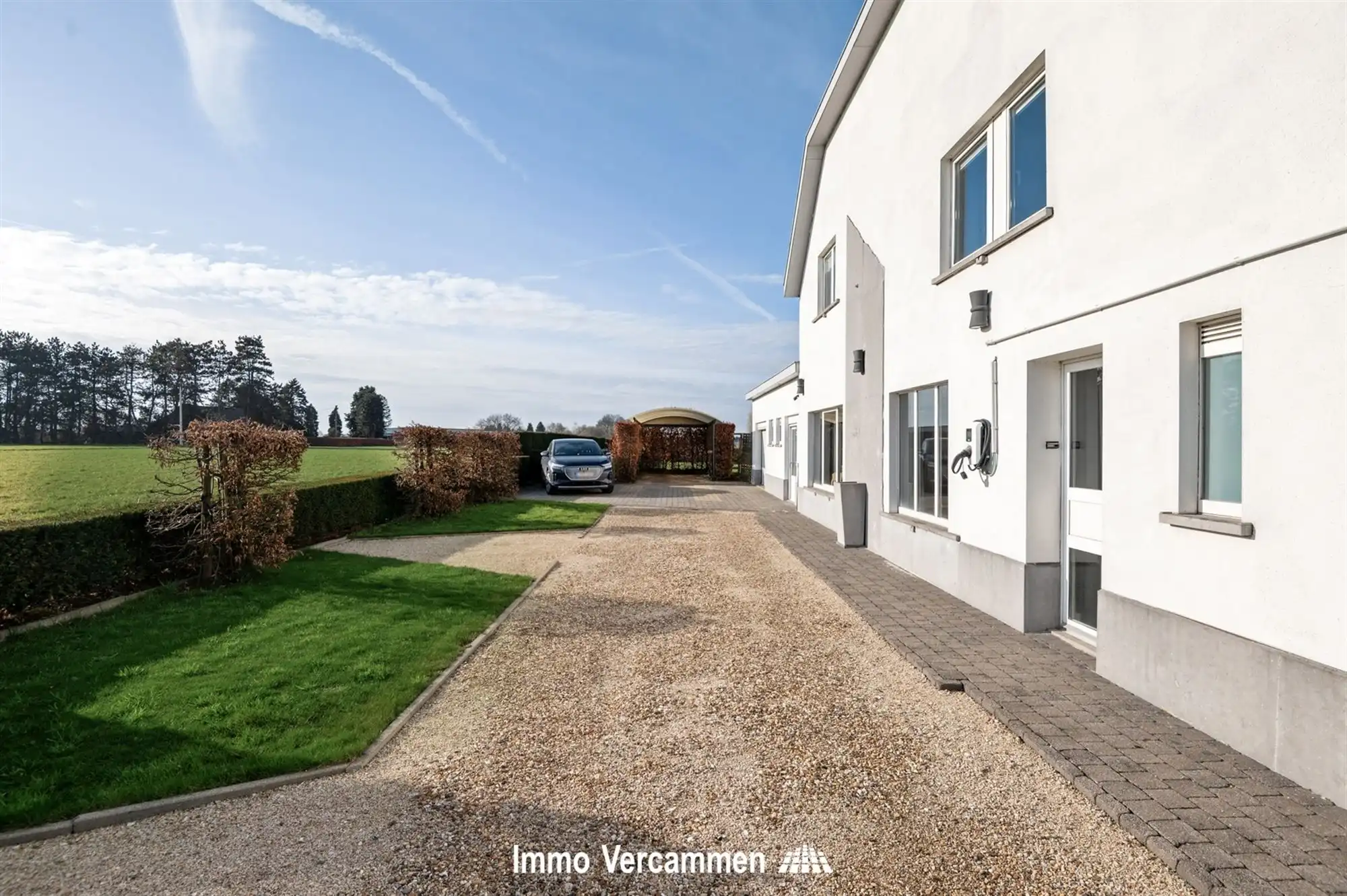 Grotendeels gemoderniseerde woning te Sint-Katelijne-Waver foto 2