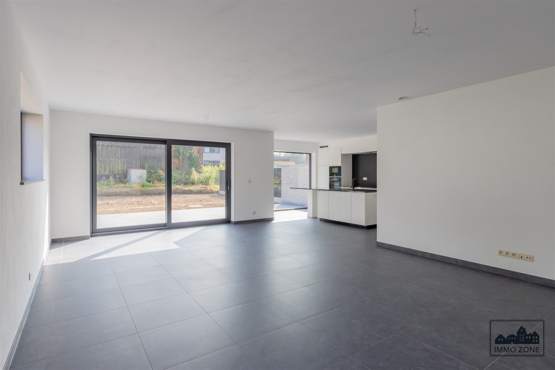 Rustig gelegen ruime energiezuinige woning. foto 3