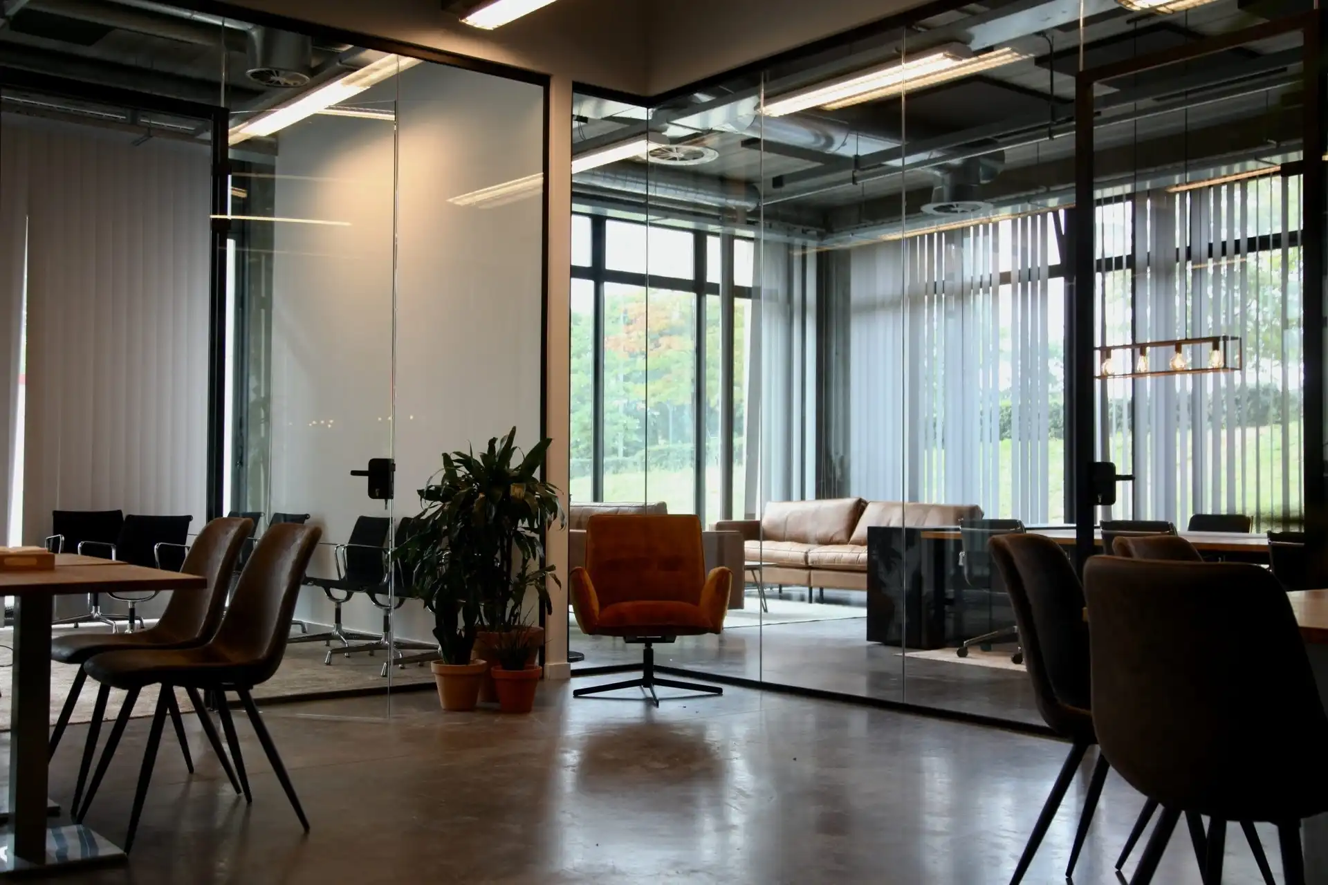 Uw werkplek op een toplocatie foto 4