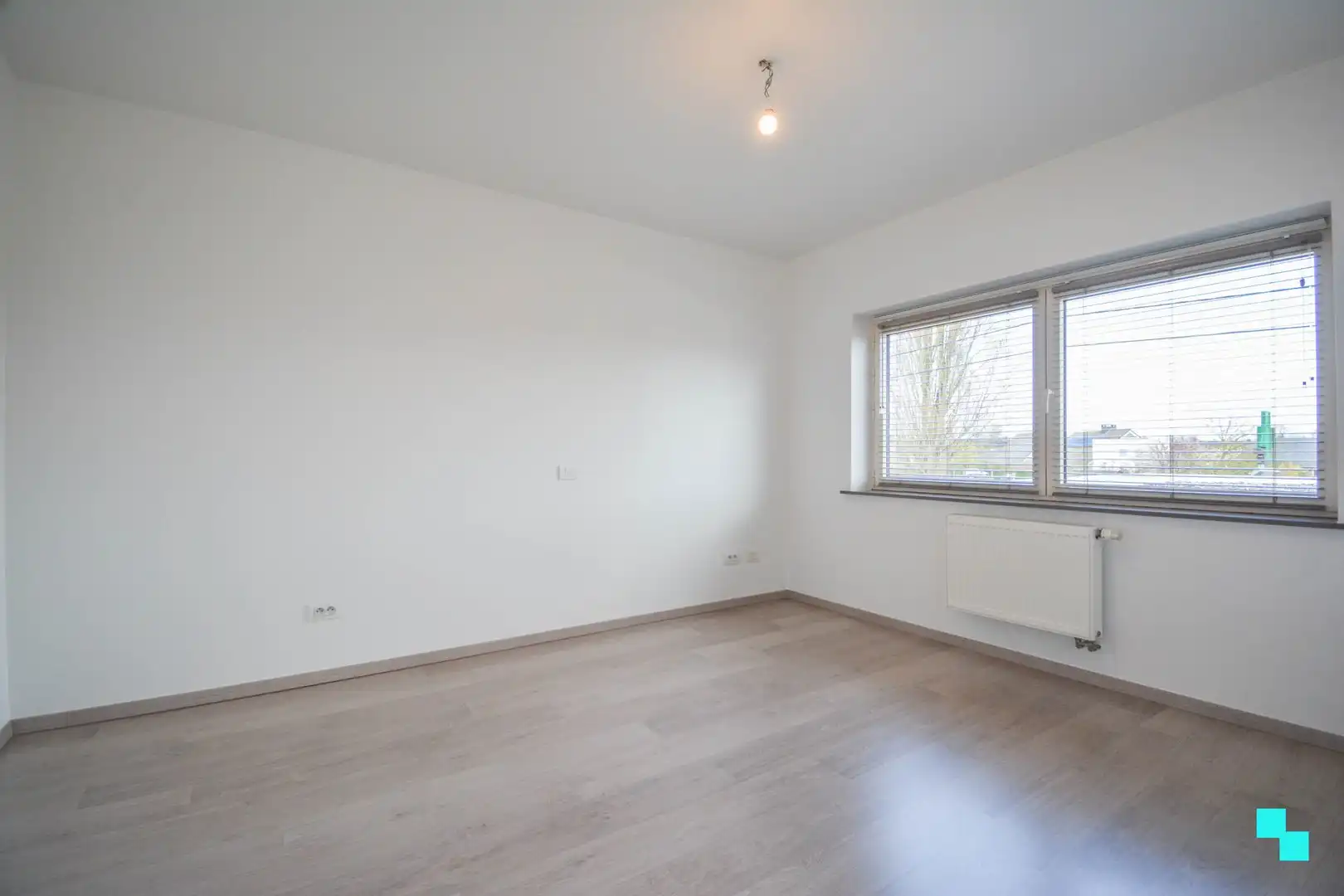 Ruim appartement met tuin, terras en garage - Roeselare foto 16