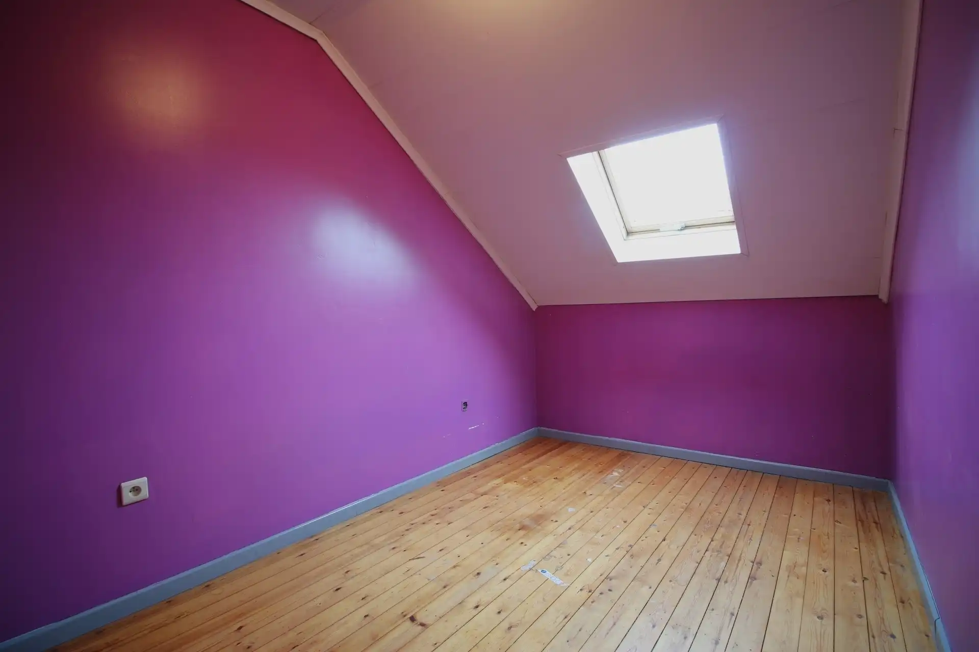Te renoveren woning met 4 slaapkamers foto 22