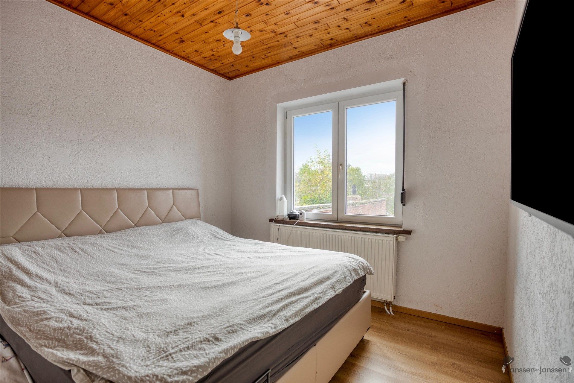 Karaktervolle rijwoning met 4 slaapkamers foto 14