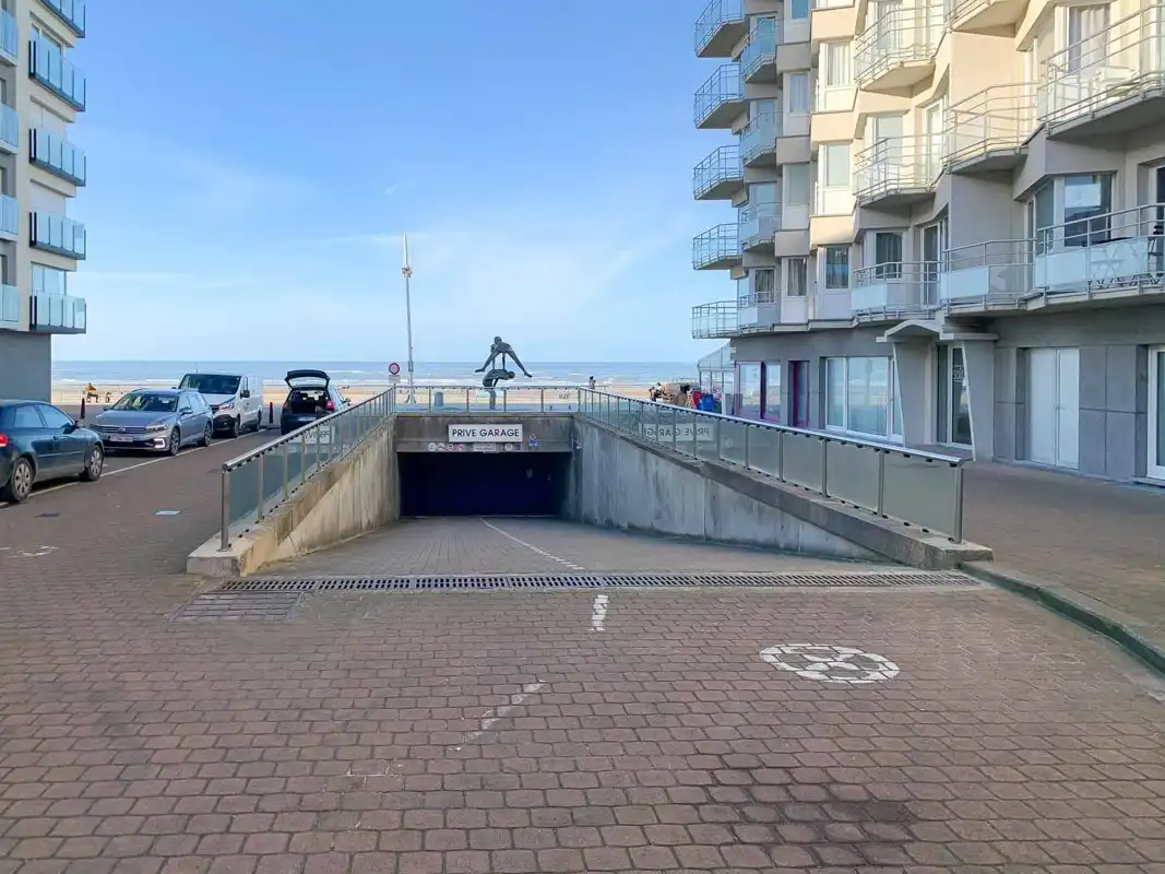 Garage te koop Jacob Jordaensstraat 1 - 8670 Koksijde