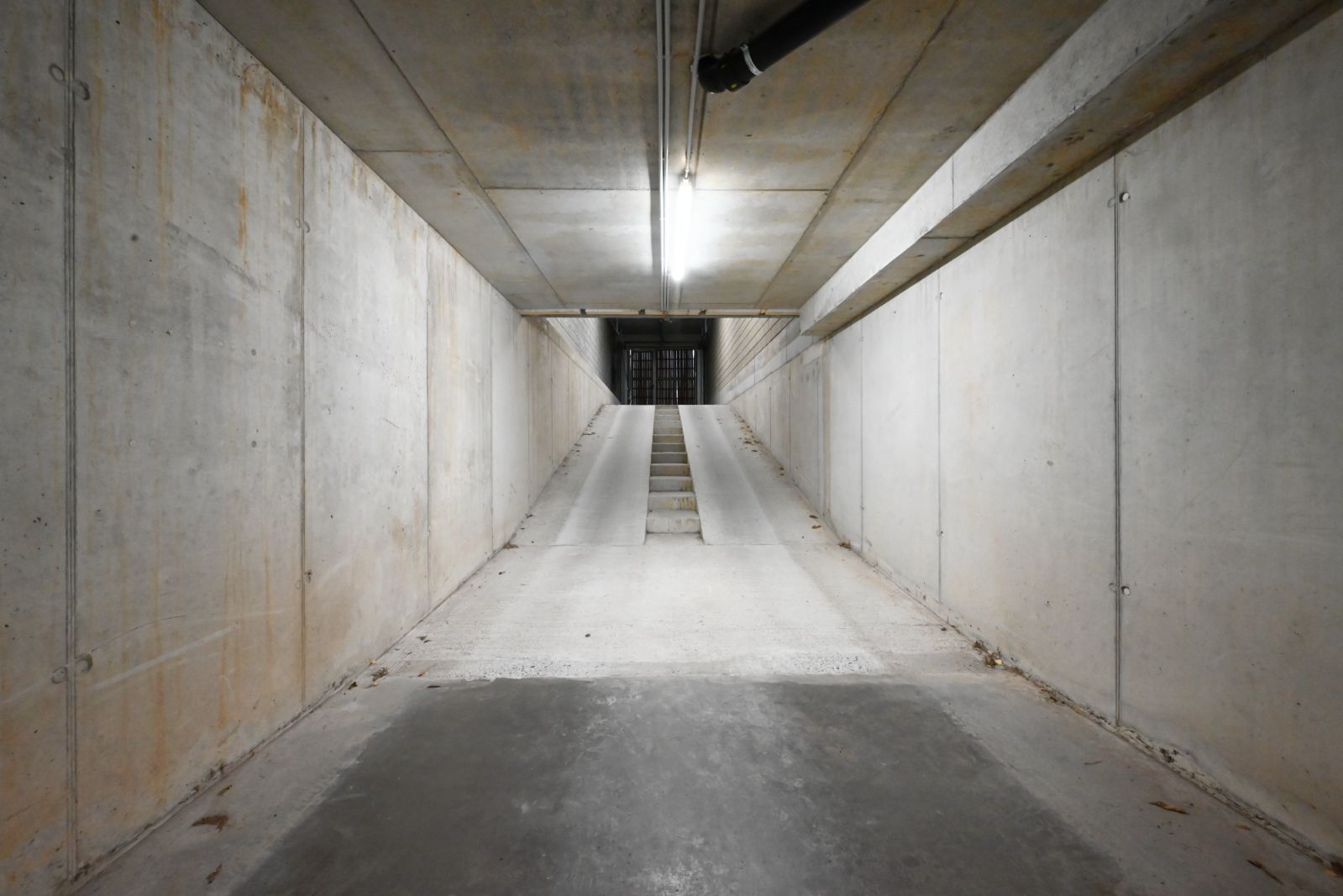 Ondergrondse staanplaats in het hartje van Rumbeke! foto 5