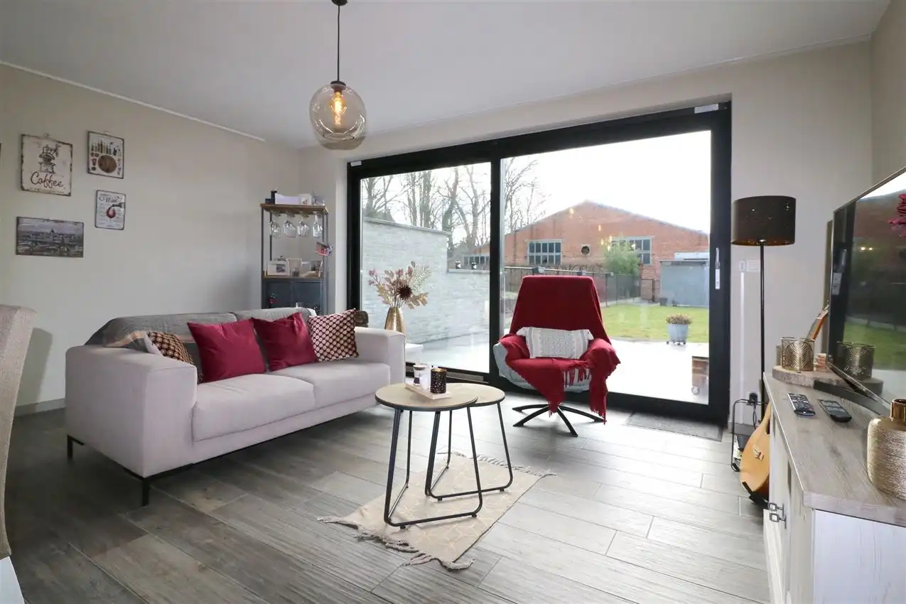 Gelijkvloers appartement met zuidgericht terras en tuintje, autostaanplaats foto 17