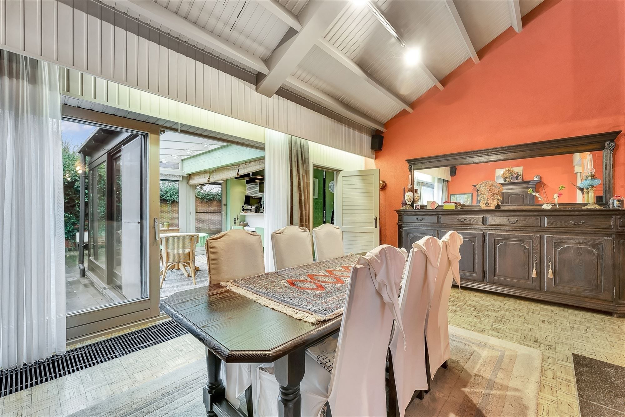 ZEER RUIME EN KARAKTERVOLLE WONING GELEGEN OP EEN BREED, UITGESTREKT EN ZUIDELIJK GEORIËNTEERD PERCEEL VAN 36A20CA TE BALEN (HULSEN) foto 12