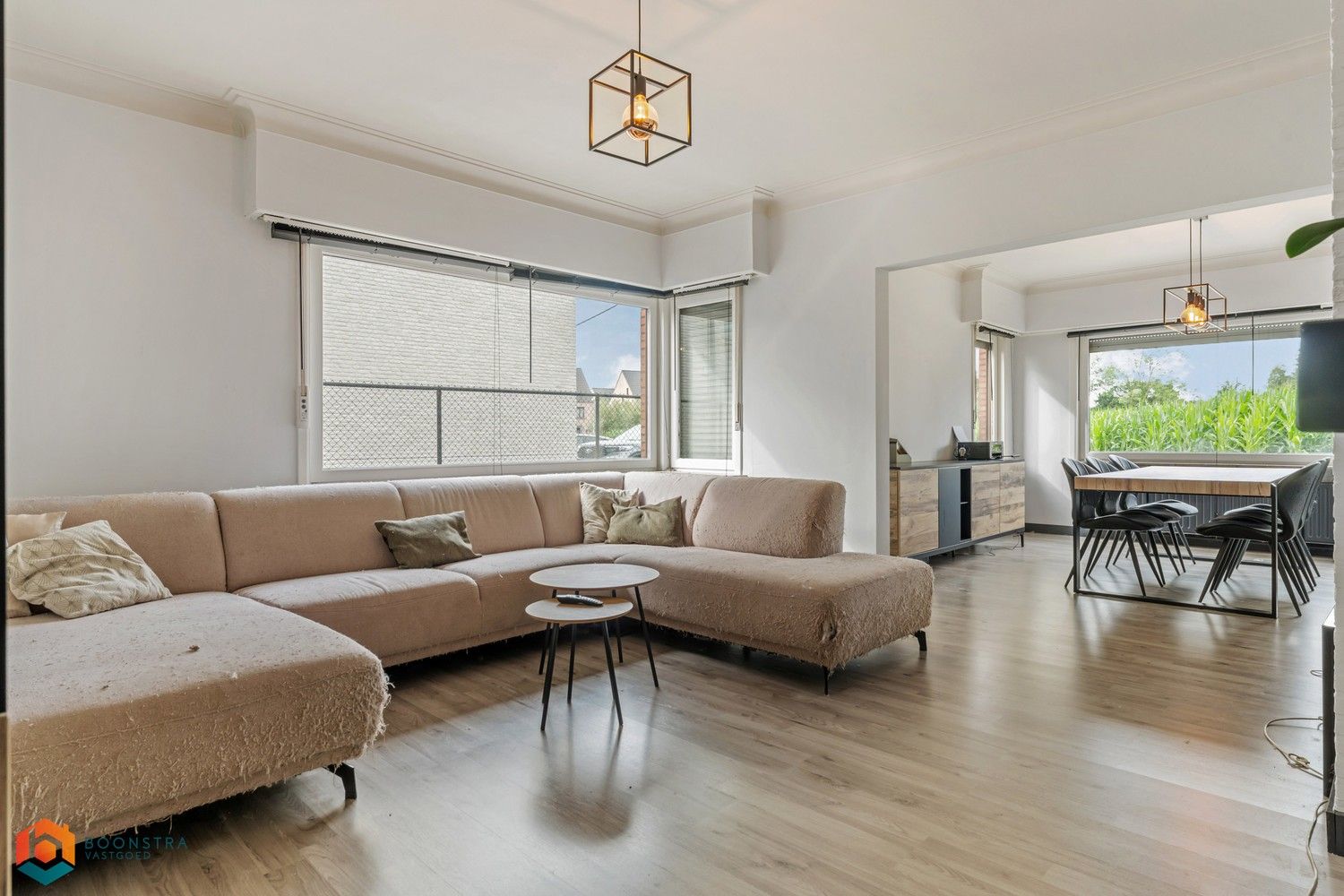 Woning met 3 slpkrs, garage en ruime tuin foto 2