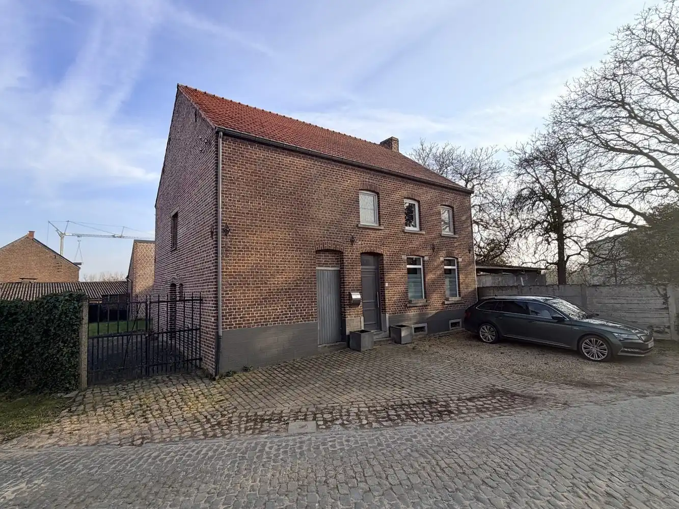 Hoofdfoto van de publicatie: Rustig gelegen, ruime gezinswoning met groot potentieel