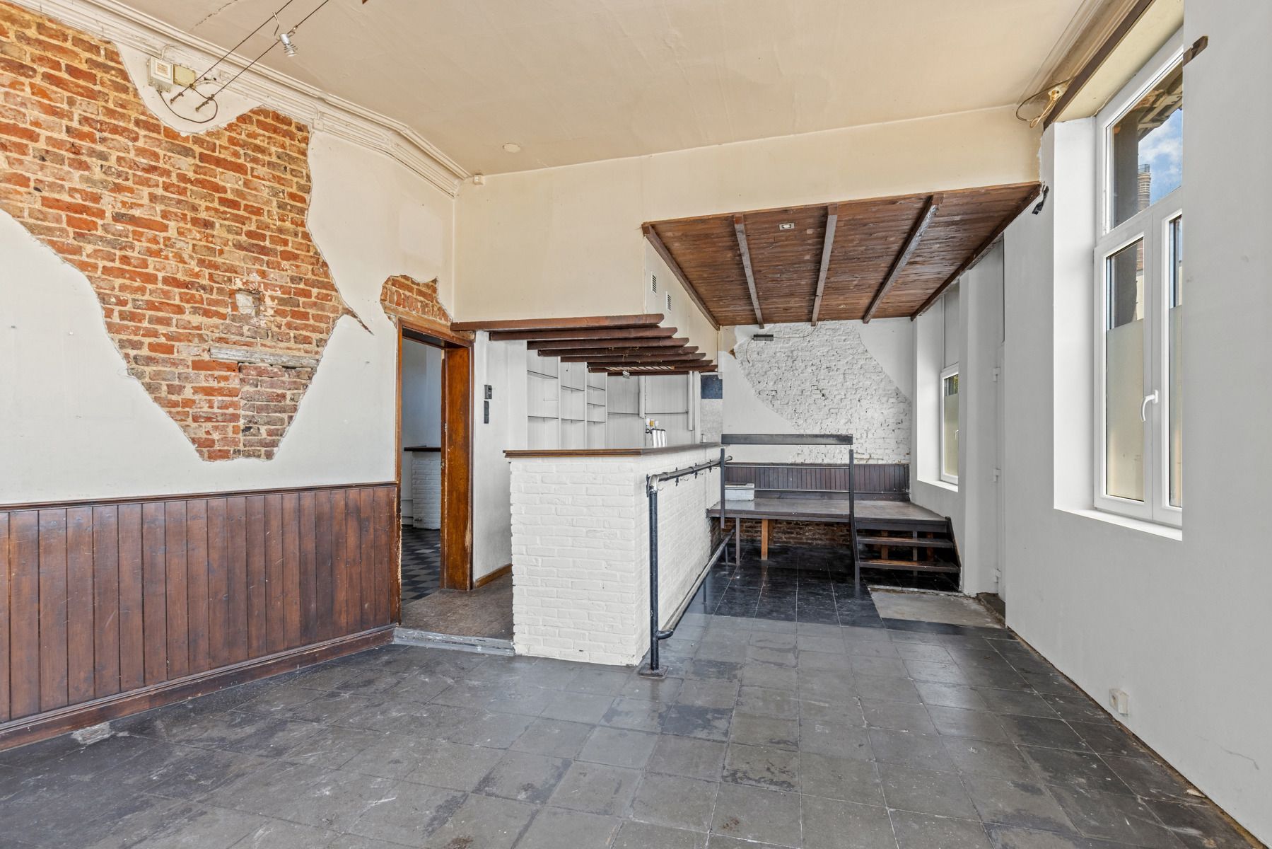 Karaktervolle woning met veel ruimte nabij centrum Gent! foto 2