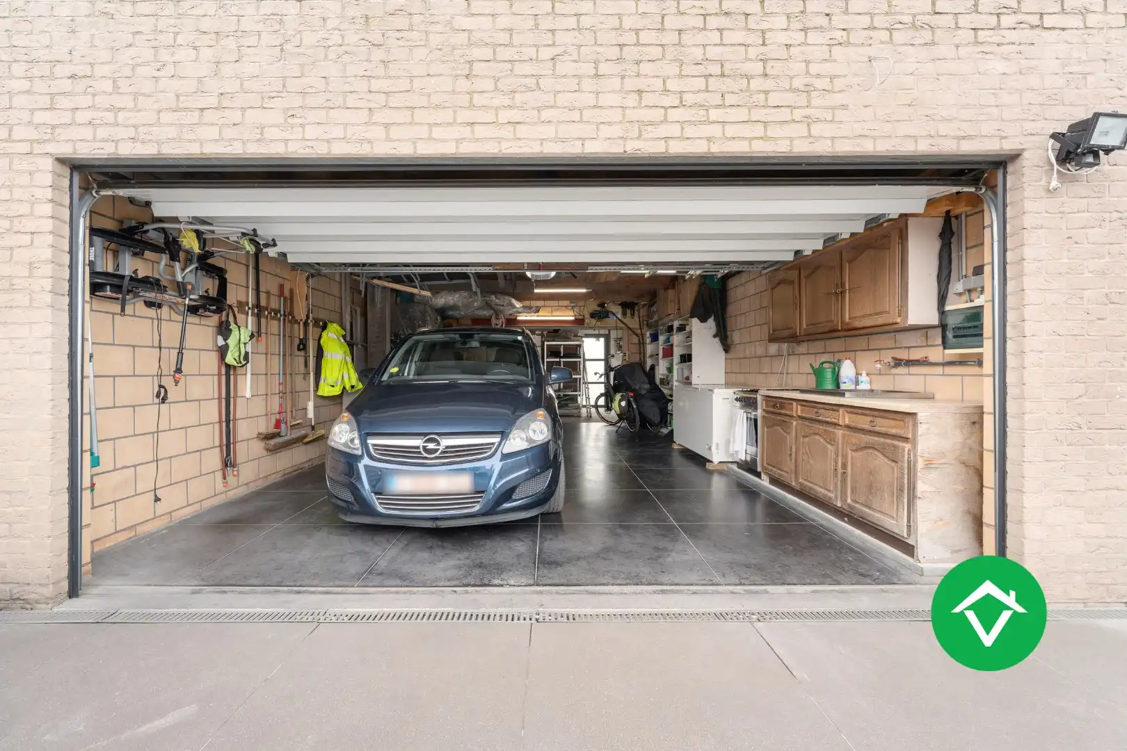 Alleenstaande woning met 4 slaapkamers en garage te Aartrijke foto 28