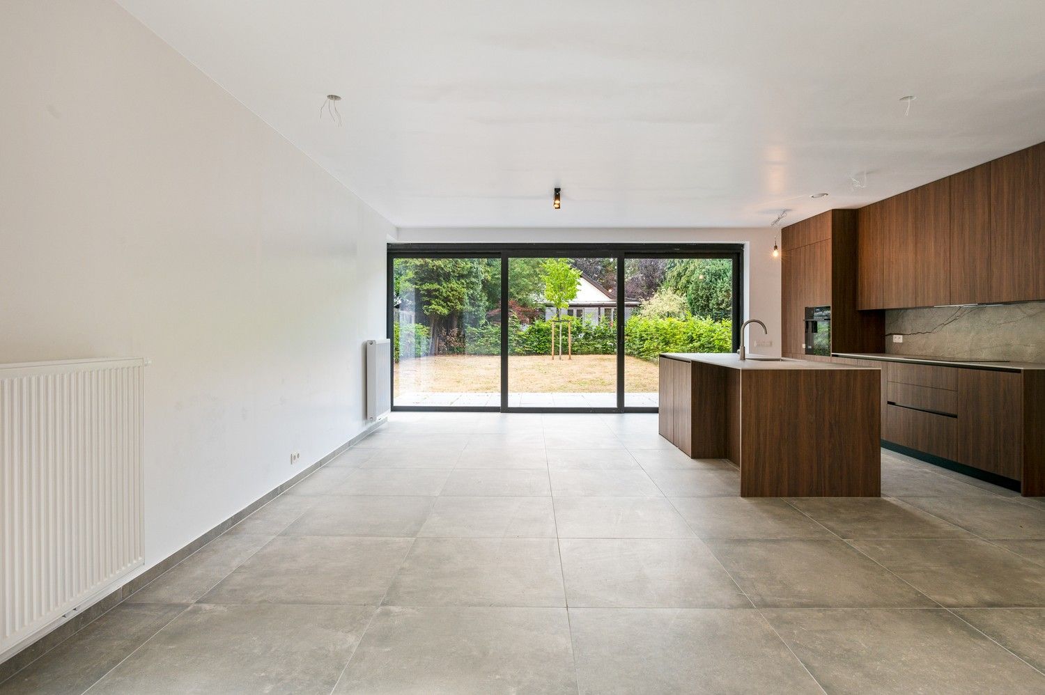 Halfopen nieuwbouwwoning met 3 à 4 SLPKS en grote tuin in Kapellen! foto 12