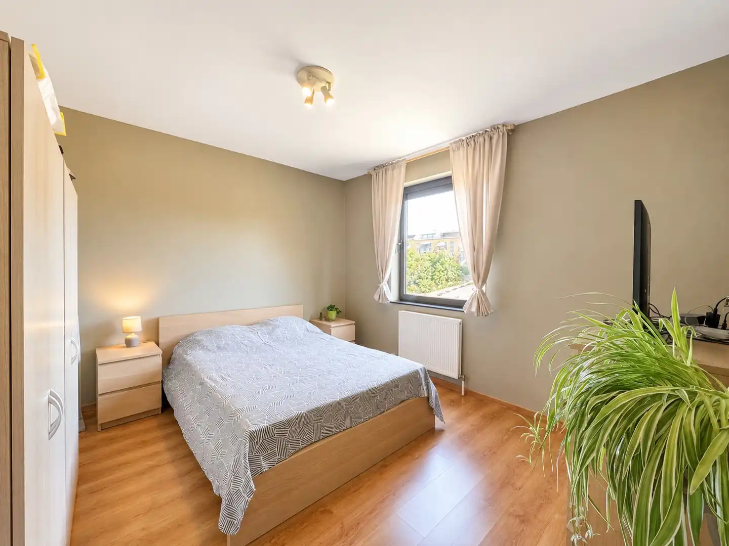 Rustig gelegen 1 slaapkamerappartement in centrum Aalter foto 10
