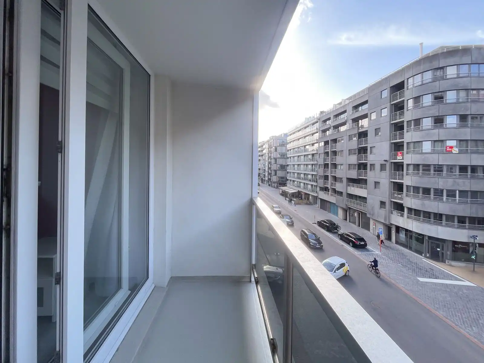 Gezellig en instapklaar gemeubeld appartement met 1 slpk en terras op wandelafstand van strand foto 10