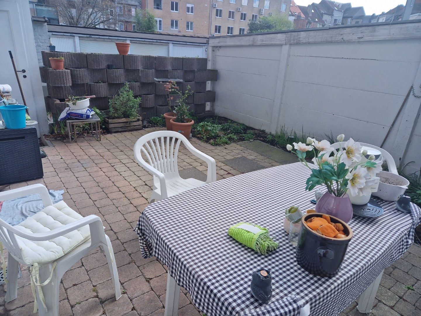 Gelijkvloers appartement met tuintje... foto 13