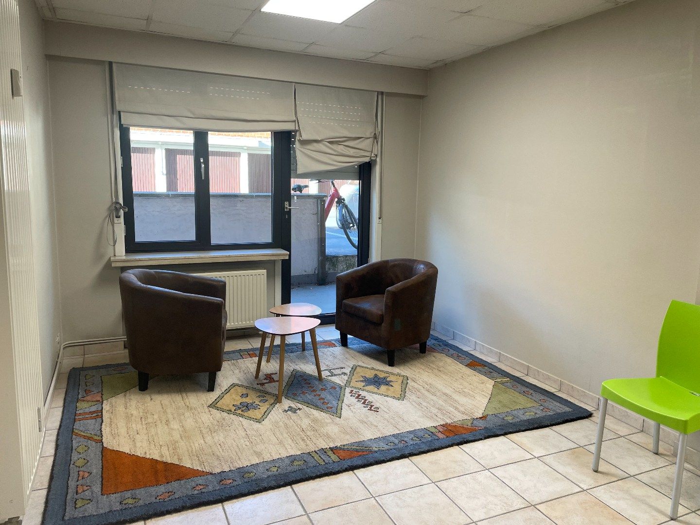 Kantoor/praktijkruimte te huur aan Coupure foto 4