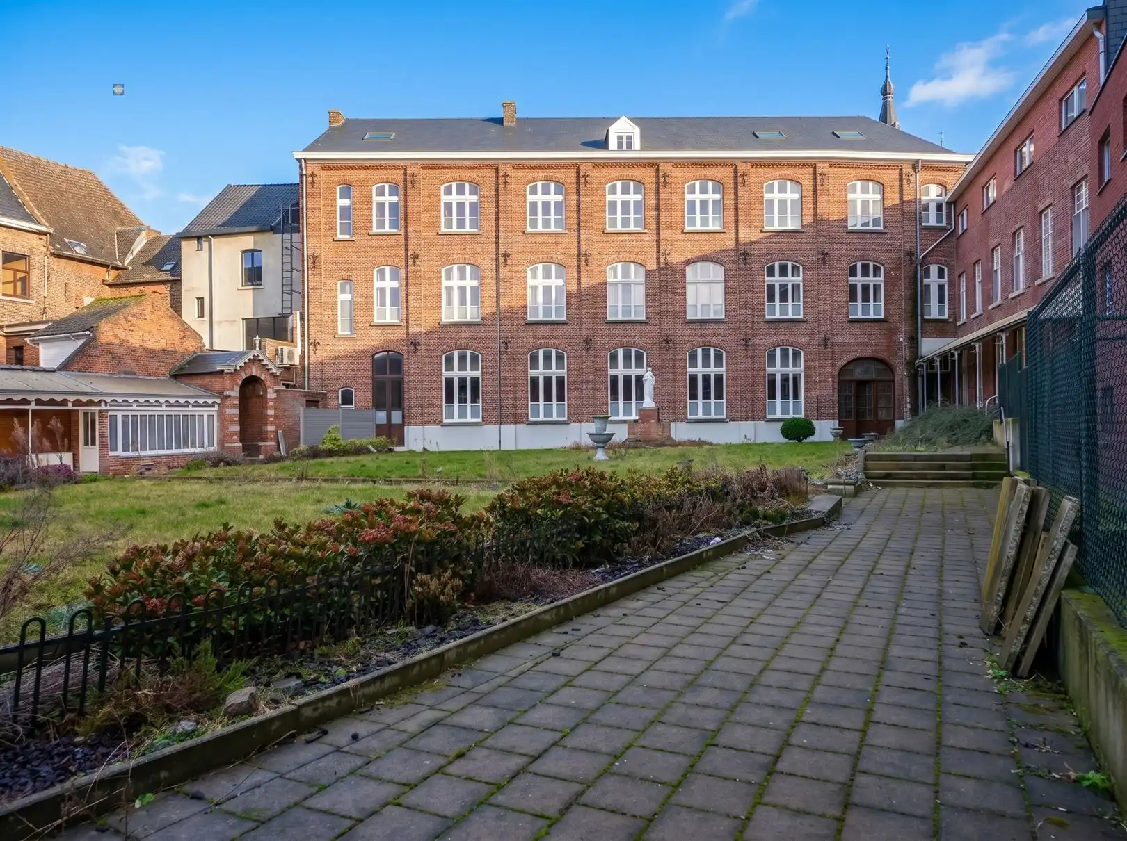 Uniek historisch klooster met uitzonderlijk ontwikkelingspotentieel in centrum Sint-Truiden foto 5