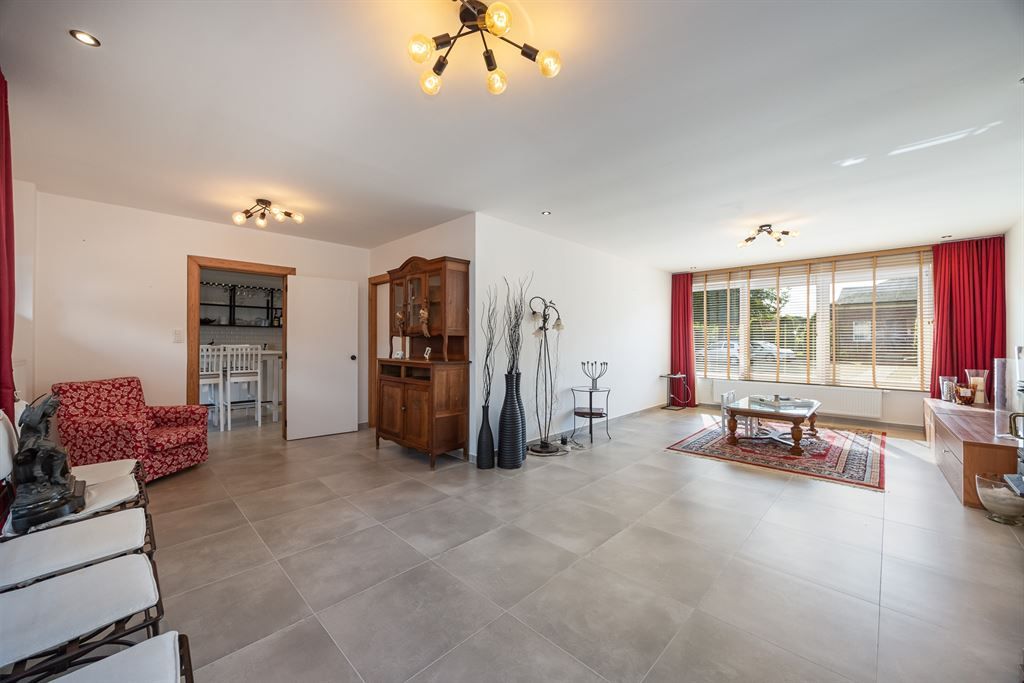 Ruime, gerenoveerde woning nabij centrum Werchter! foto 3