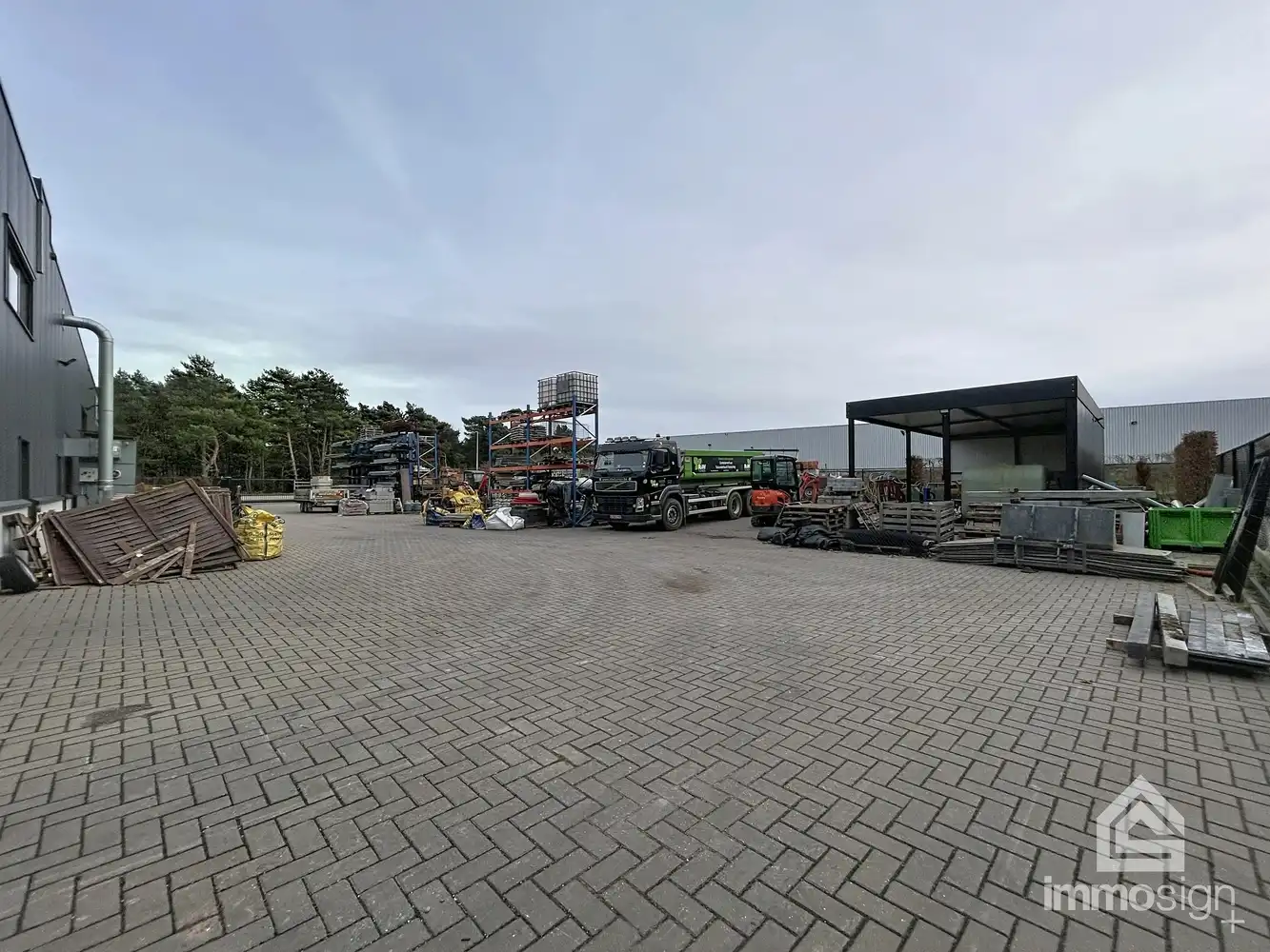 Veelzijdige halfopen bedrijfshal met kantoor en buitenruimte in Pelt! foto 21