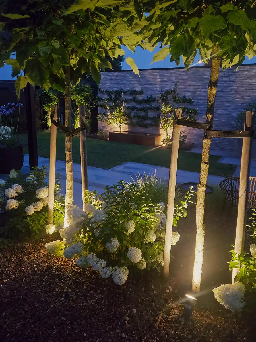 Instapklaar gelijkvloers appartement met carport, berging, luxe afwerking en aangelegde tuin foto 29