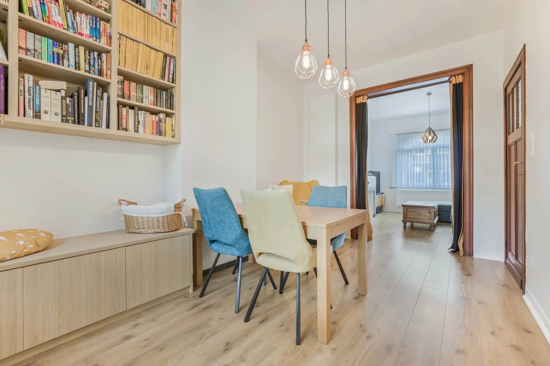 Instapklare woning met drie slaapkamers en tuin foto 5