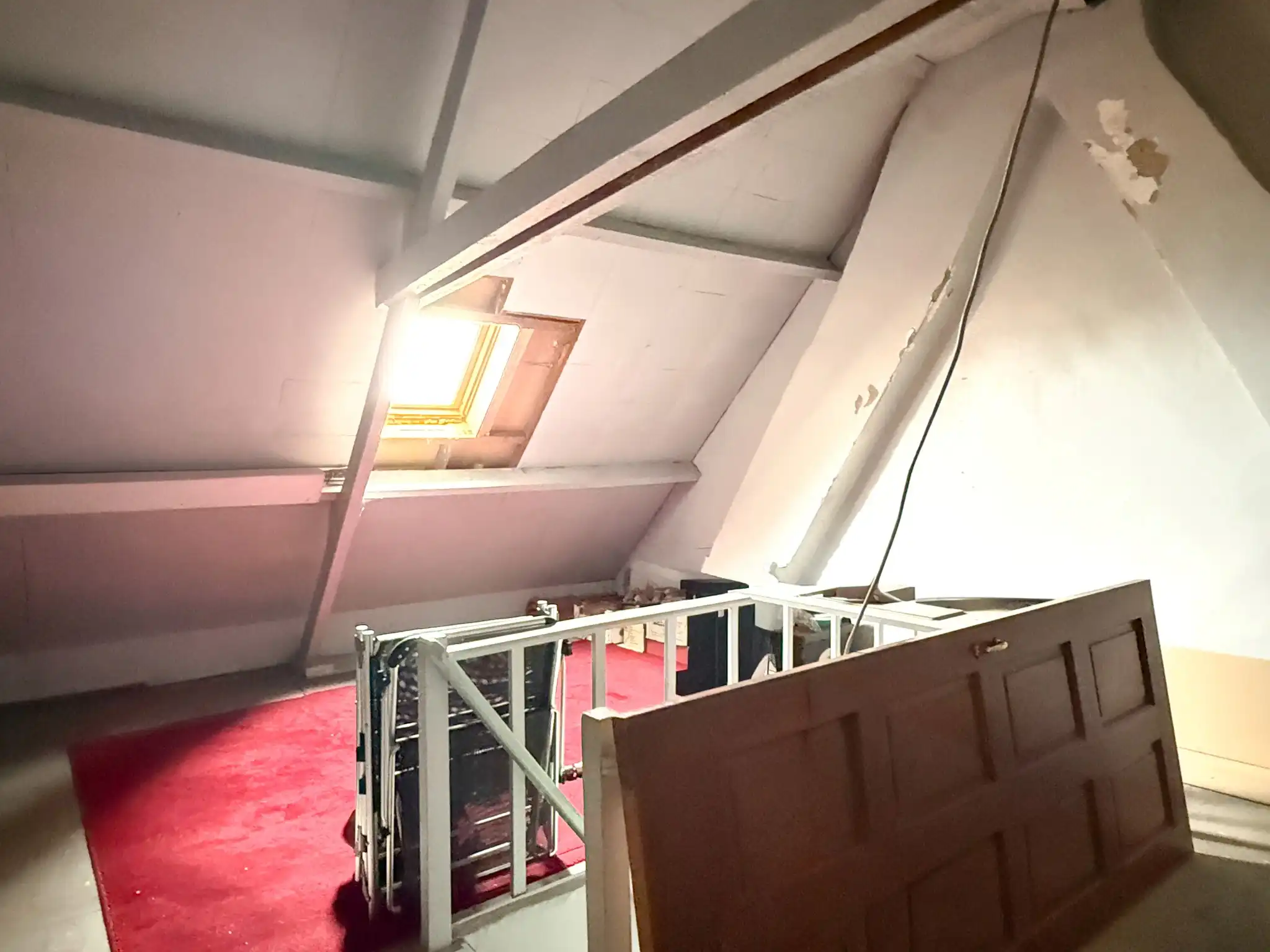 Woning met twee slaapkamers en koertje in Kieldrecht foto 12
