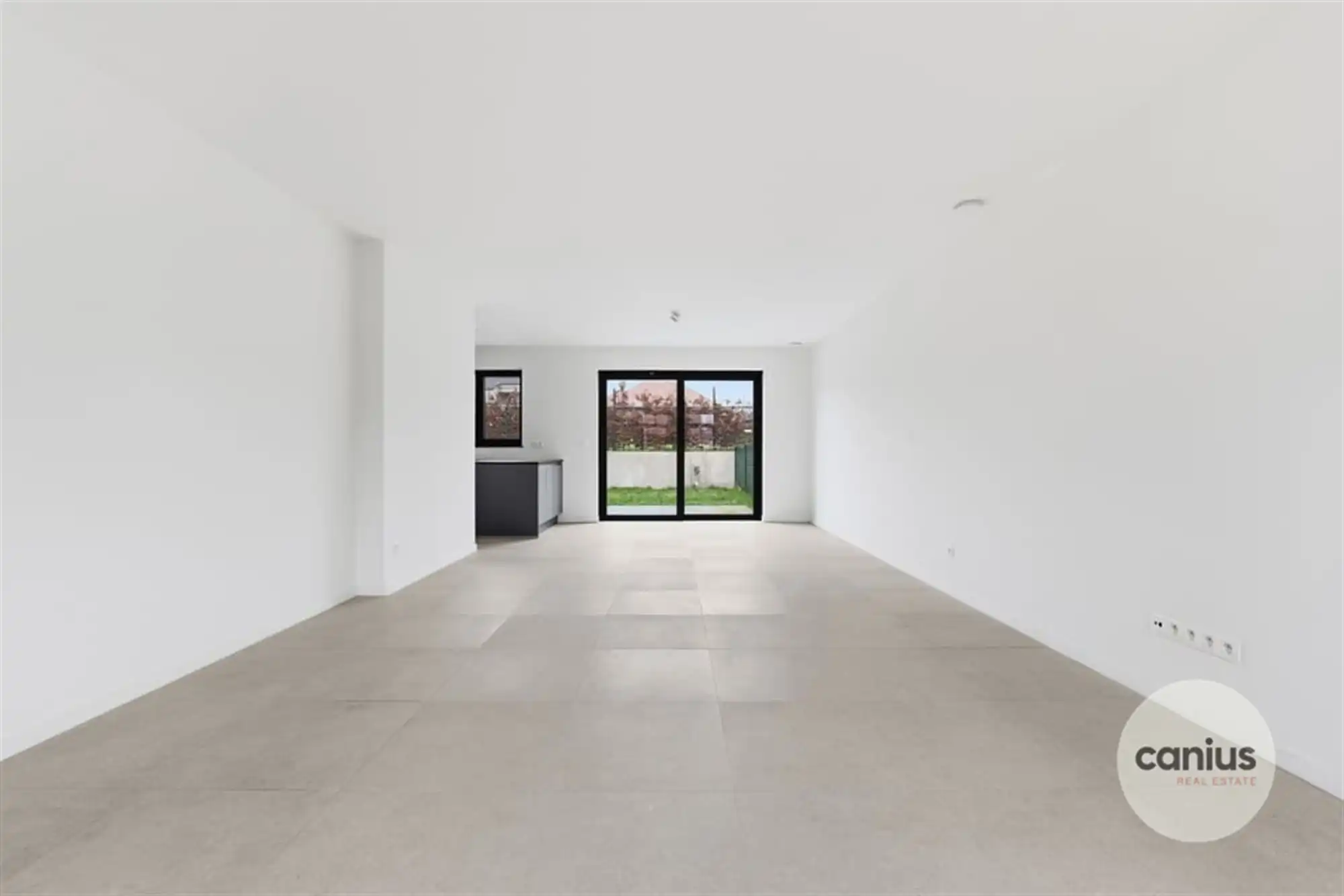 LANDELIJKE WONING MET 3 SLKS EN CARPORT foto 4