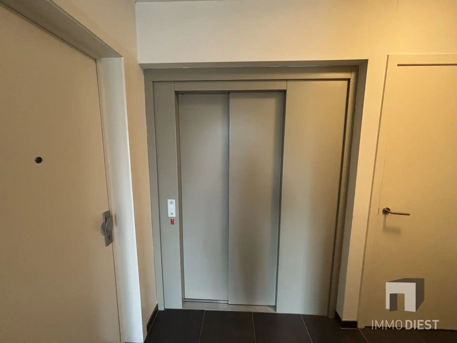 Energiezuinig appartement in centrum met kelder en garagebox foto 25