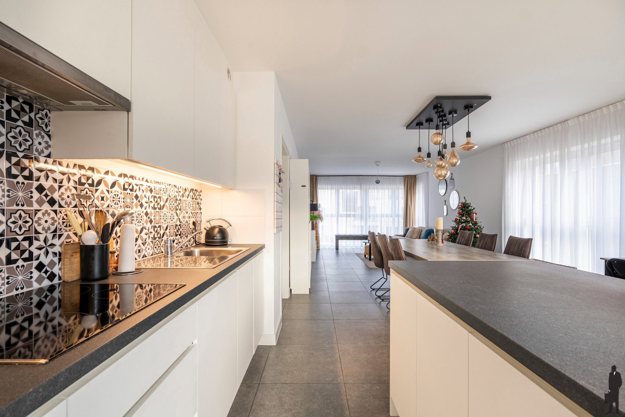 Ruim, lichtrijk duplex appartement met 3 slpk. op wandelafstand van het centrum foto {{pictureIndex}}