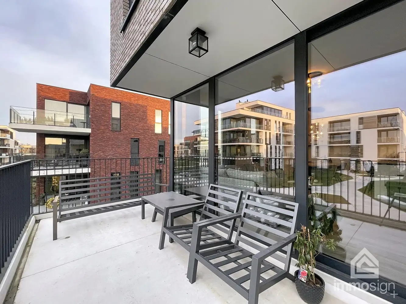 Modern appartement met twee slaapkamers op toplocatie in Bree centrum! foto 21